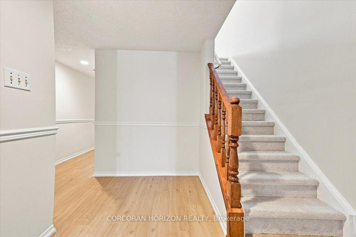 Photo 8 of Unit 331, 895 Maple Avenue, Burlington, Brant — HOMEH