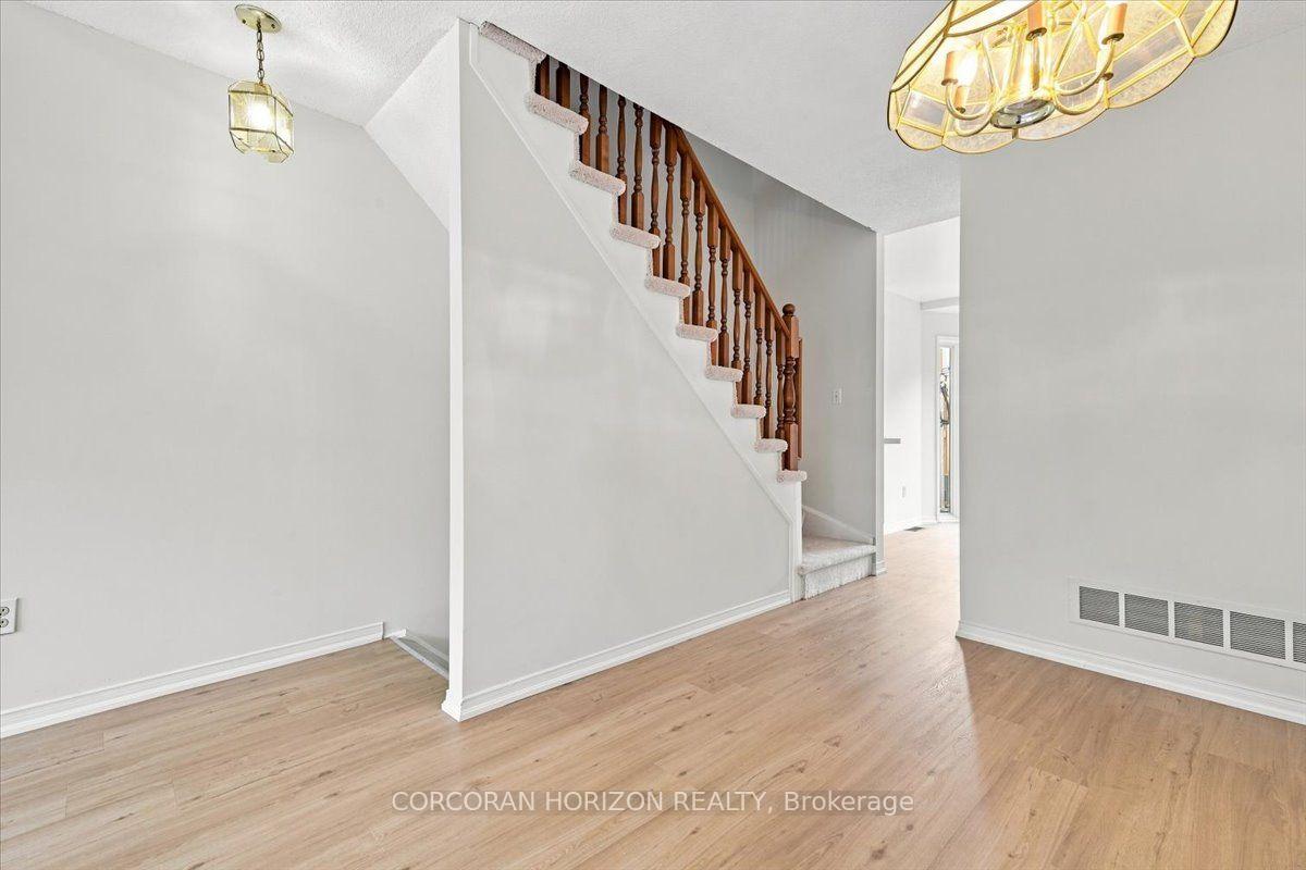 Photo 13 of Unit 331, 895 Maple Avenue, Burlington, Brant — HOMEH
