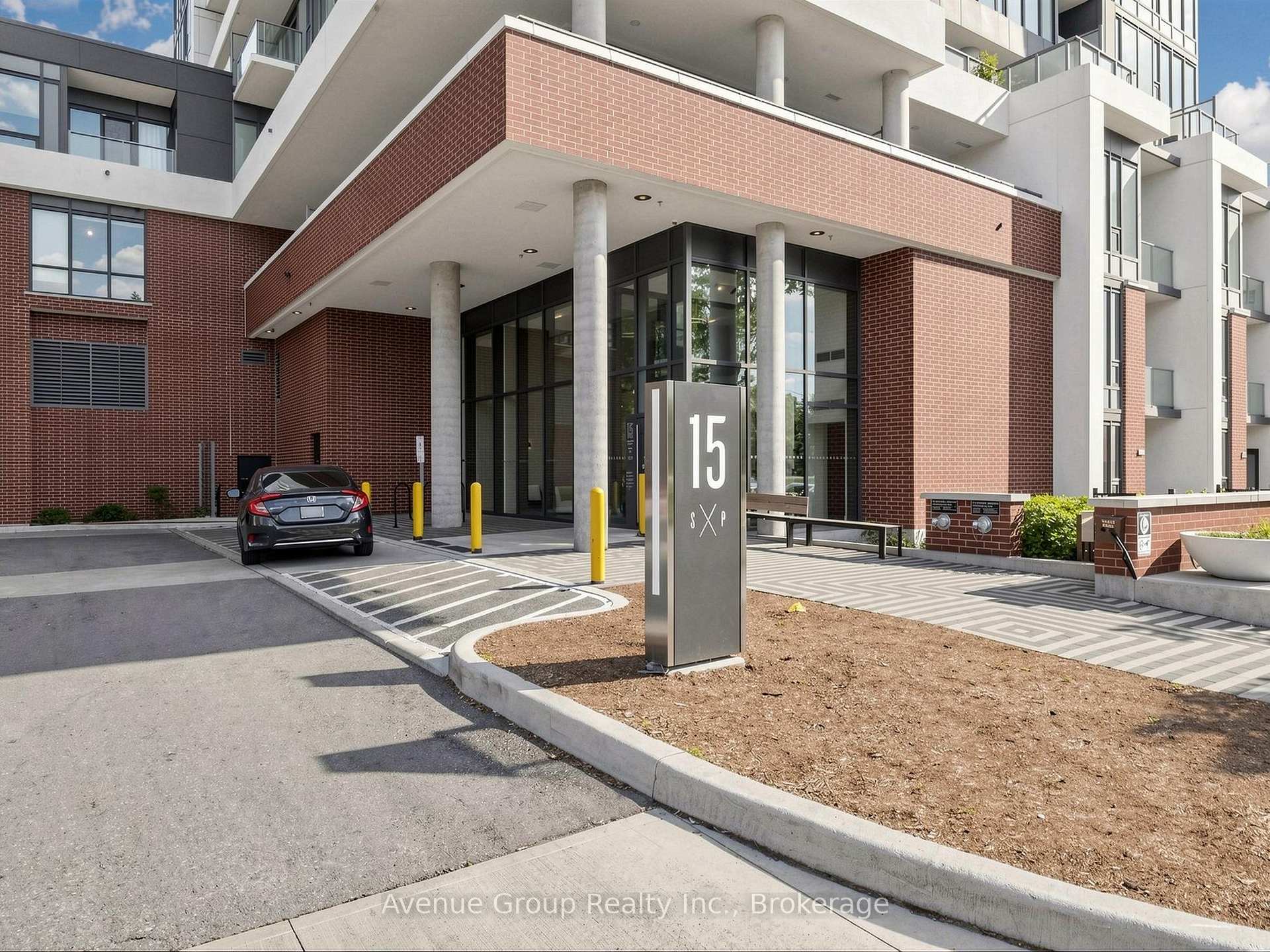 Photo 3 of Unit 1210, 15 Wellington Street S, Kitchener, Cherry Hill — HOMEH