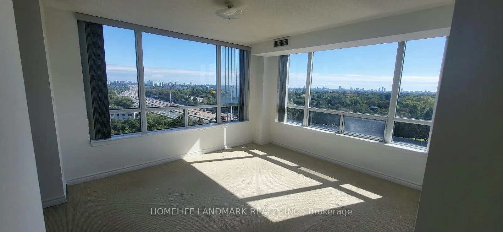 Photo 5 of Unit 908, 3 Rean Drive, North York, Bayview Village — HOMEH