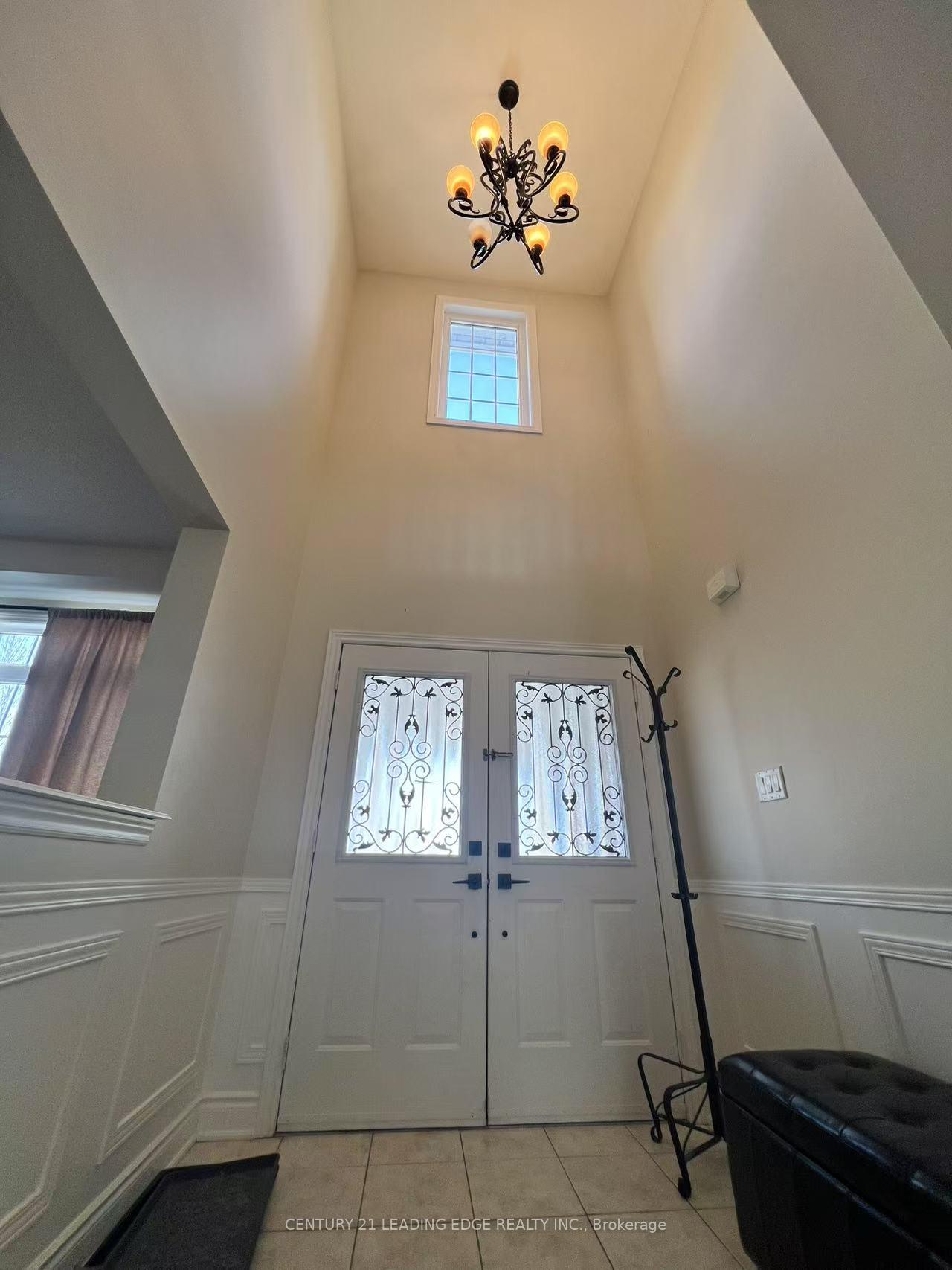 Photo 2 of 491 Summeridge Drive, Vaughan, Patterson — HOMEH