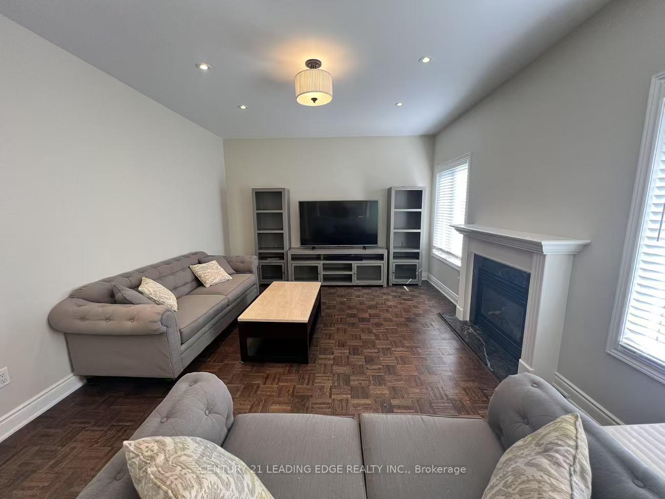 Photo 6 of 491 Summeridge Drive, Vaughan, Patterson — HOMEH