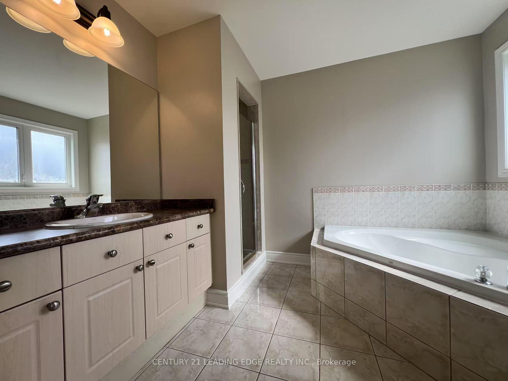 Photo 13 of 491 Summeridge Drive, Vaughan, Patterson — HOMEH