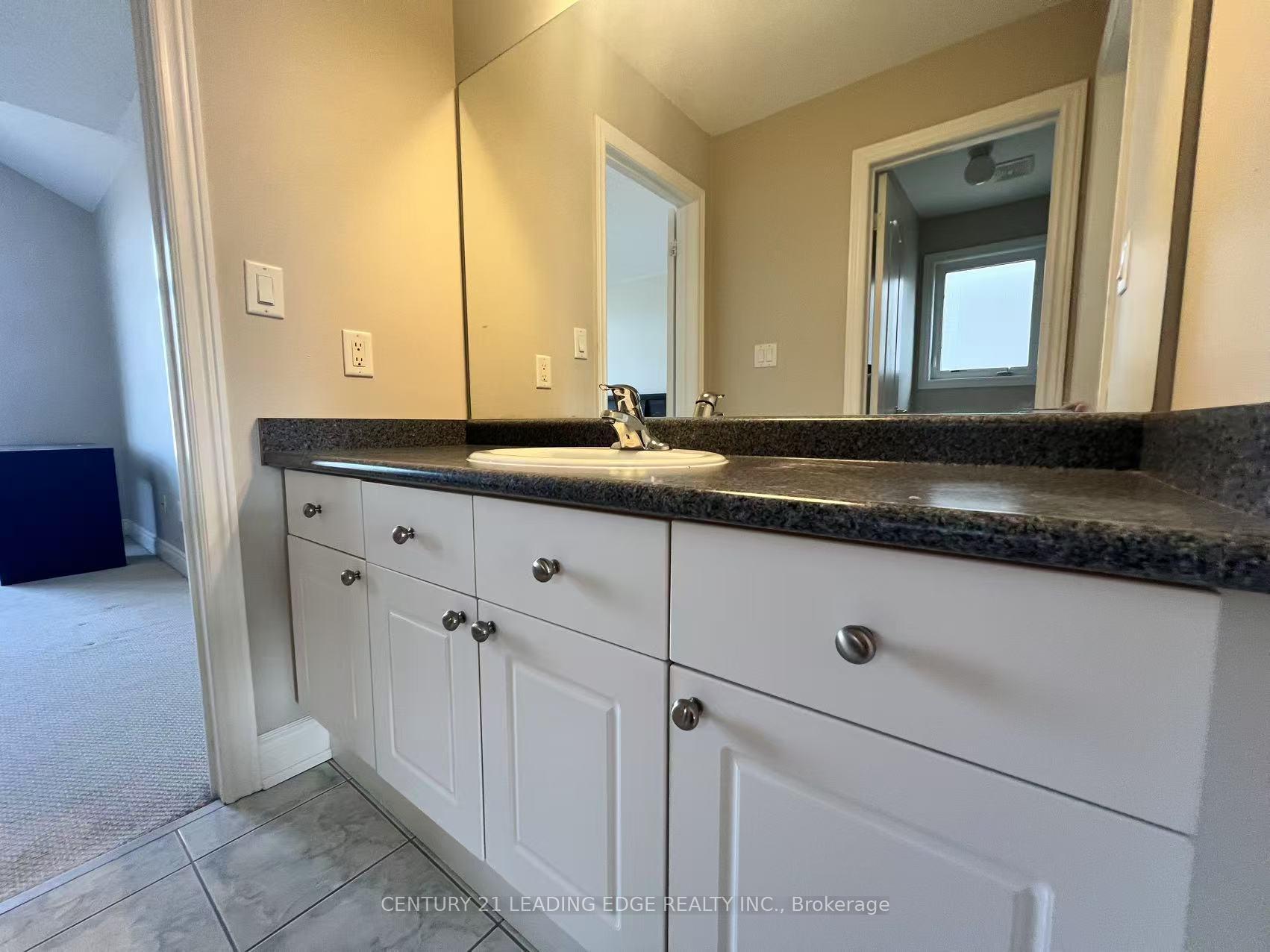 Photo 16 of 491 Summeridge Drive, Vaughan, Patterson — HOMEH