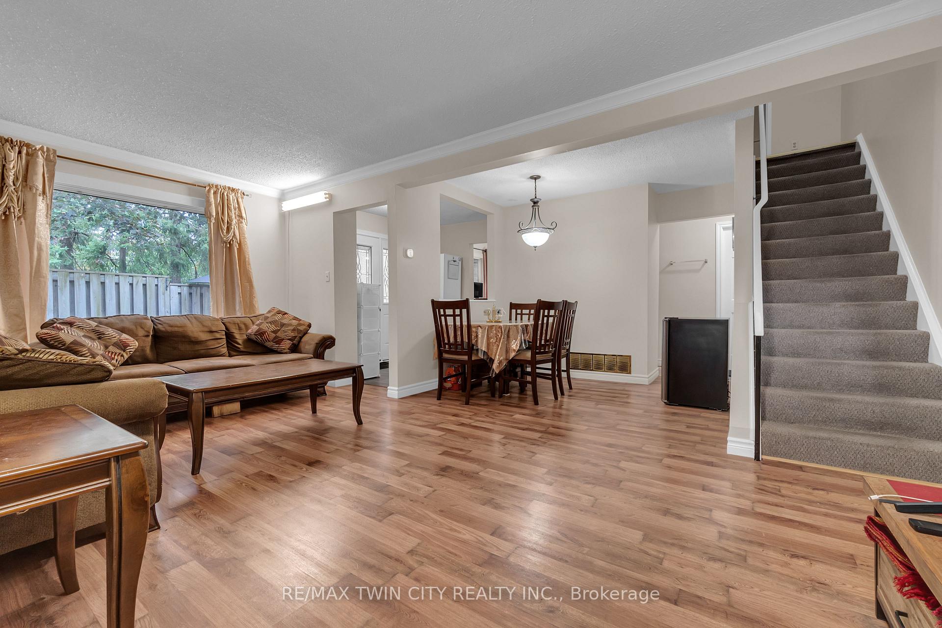 Photo 14 of Unit 121, 45 Marksam Road, Guelph, Willow West/Sugarbush/West Acres — HOMEH
