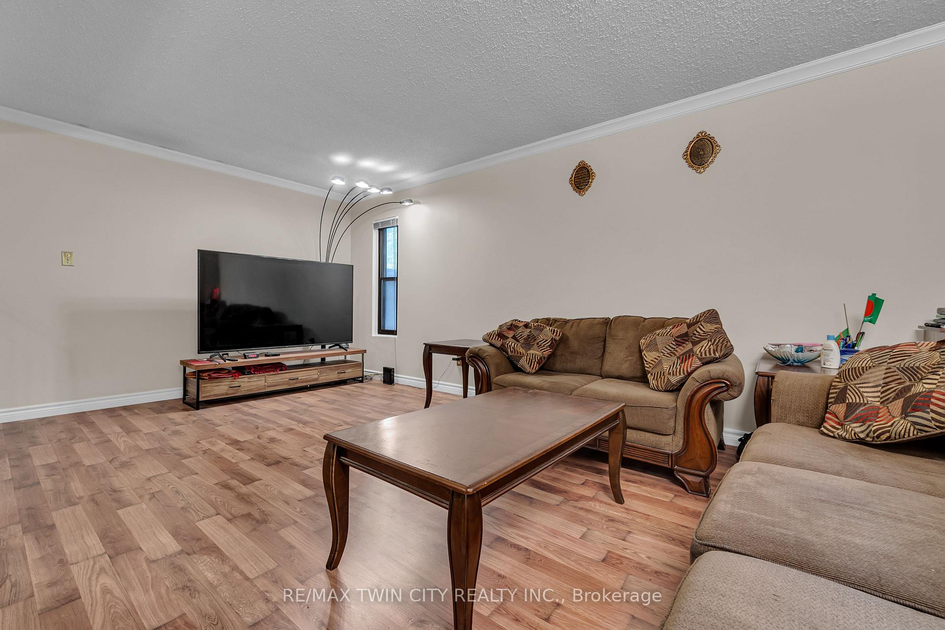 Photo 15 of Unit 121, 45 Marksam Road, Guelph, Willow West/Sugarbush/West Acres — HOMEH