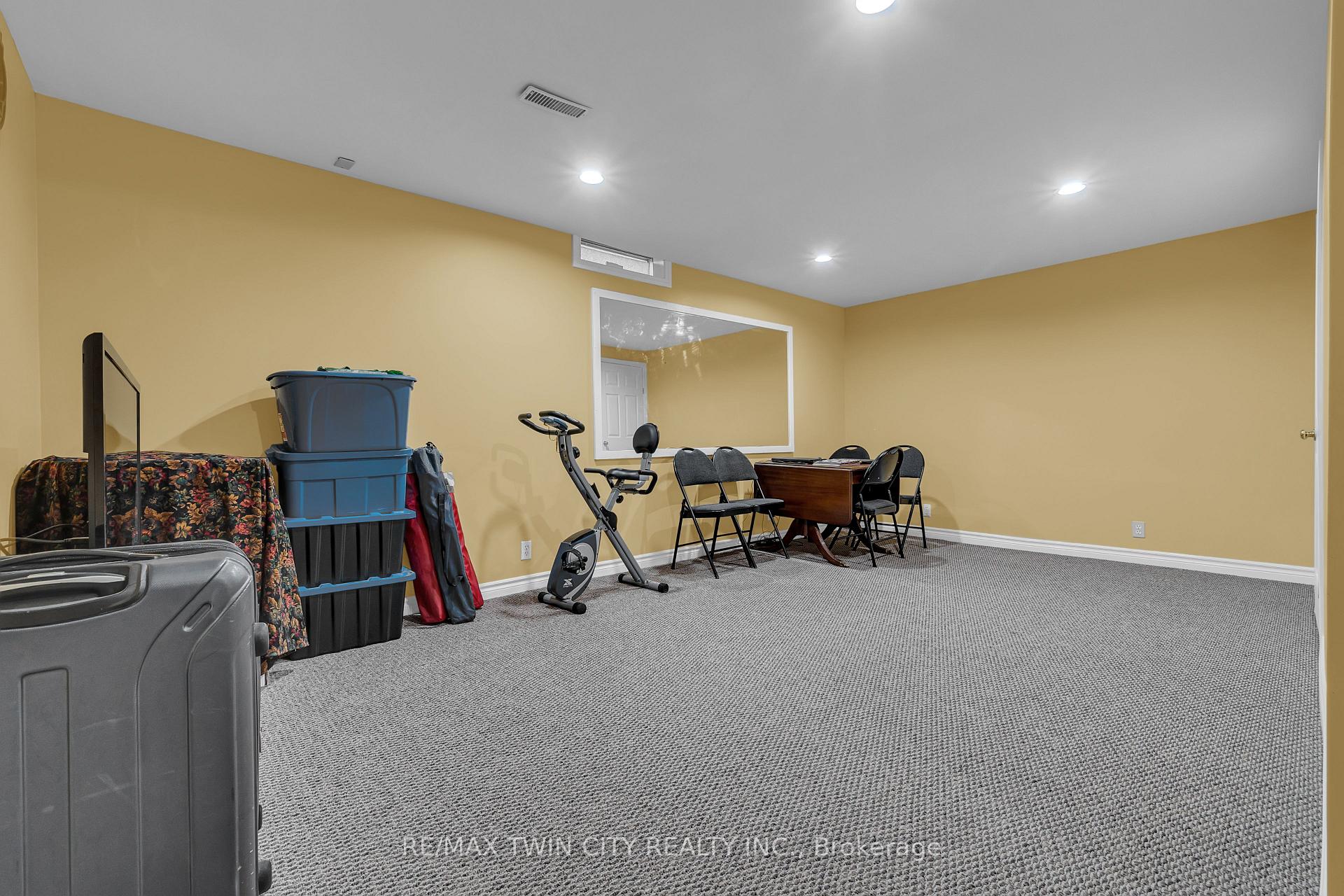 Photo 26 of Unit 121, 45 Marksam Road, Guelph, Willow West/Sugarbush/West Acres — HOMEH