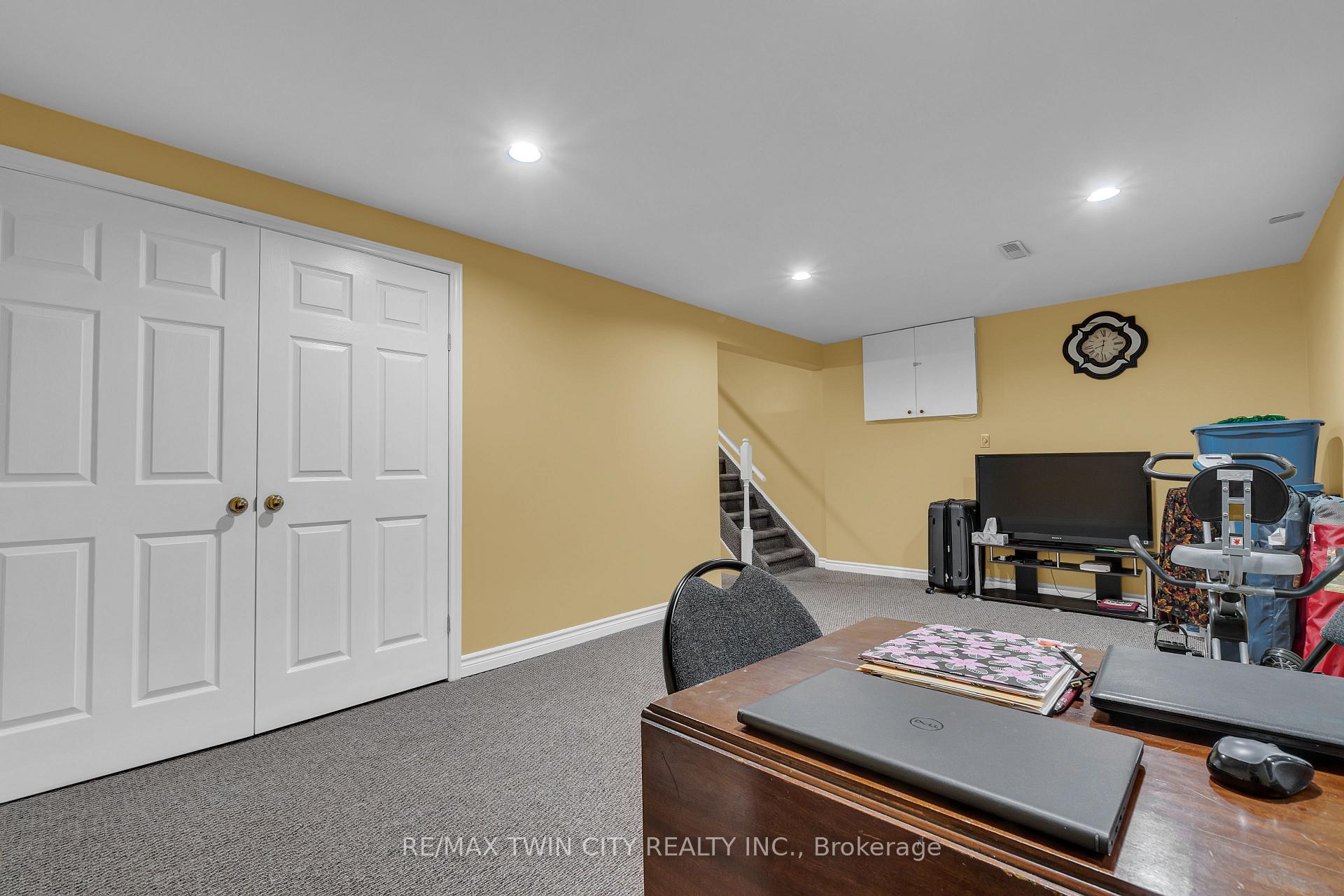 Photo 27 of Unit 121, 45 Marksam Road, Guelph, Willow West/Sugarbush/West Acres — HOMEH