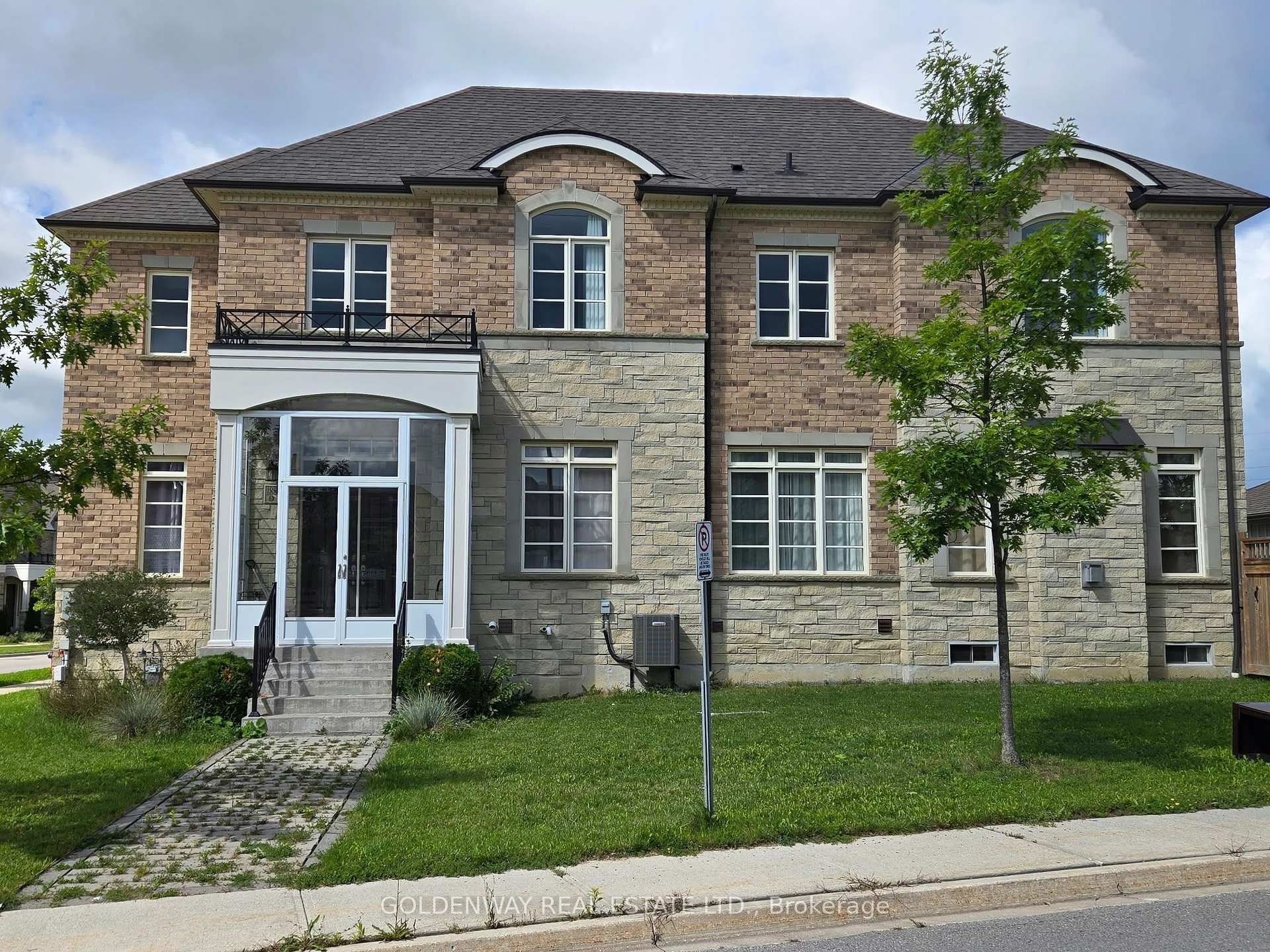 Photo 1 of 188 Paradelle Drive, Richmond Hill, Oak Ridges Lake Wilcox — HOMEH