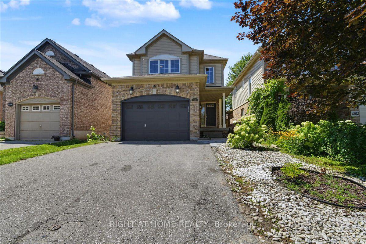 Photo 2 of 1350 Wadebridge Crescent, Oshawa, Eastdale — HOMEH
