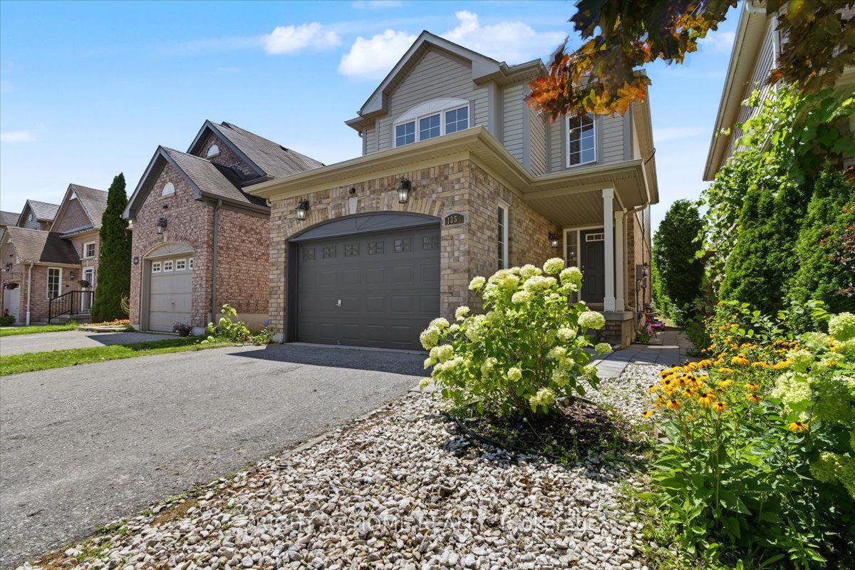 Photo 4 of 1350 Wadebridge Crescent, Oshawa, Eastdale — HOMEH