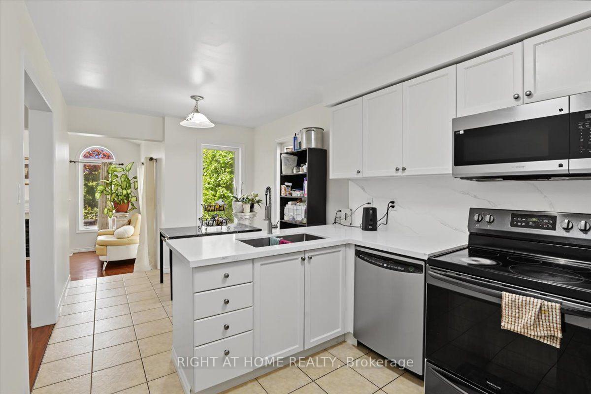 Photo 17 of 1350 Wadebridge Crescent, Oshawa, Eastdale — HOMEH