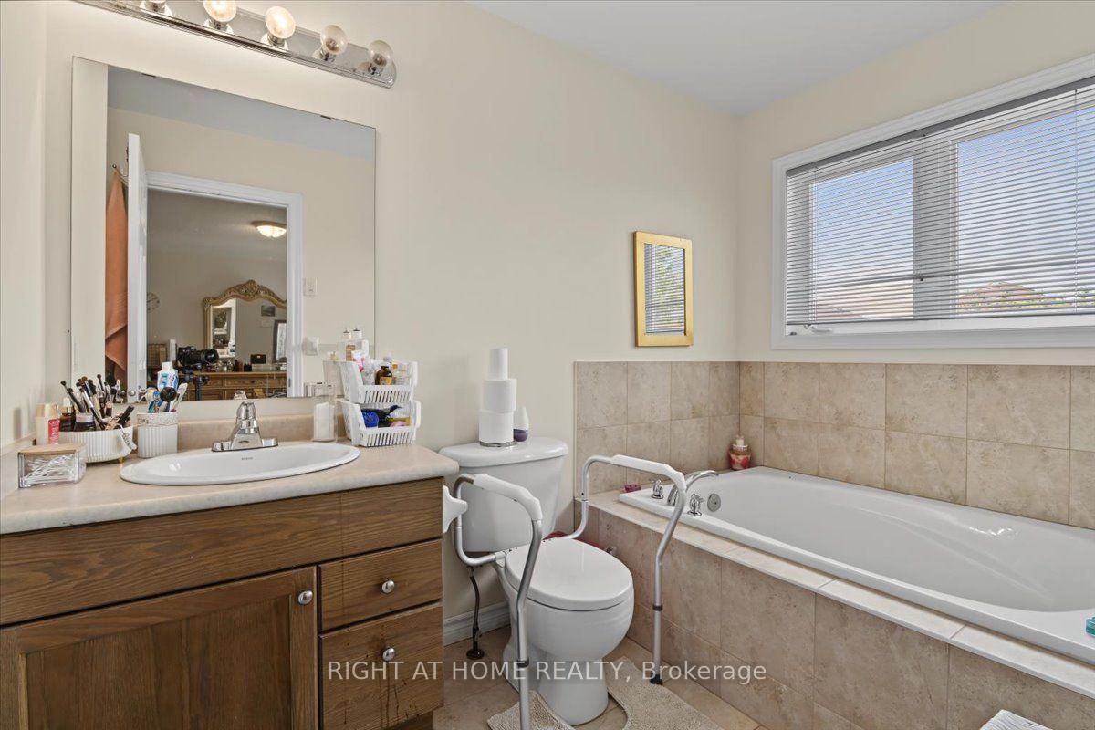 Photo 28 of 1350 Wadebridge Crescent, Oshawa, Eastdale — HOMEH
