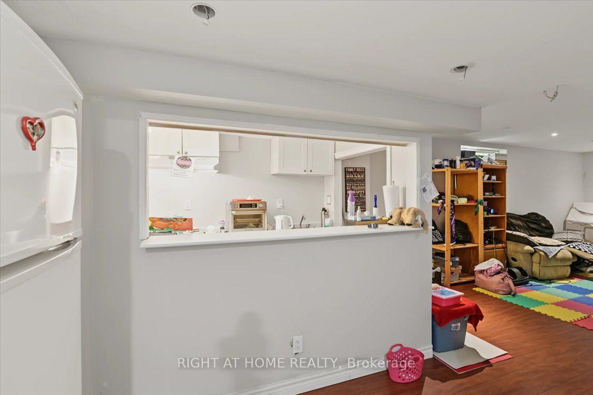 Photo 33 of 1350 Wadebridge Crescent, Oshawa, Eastdale — HOMEH