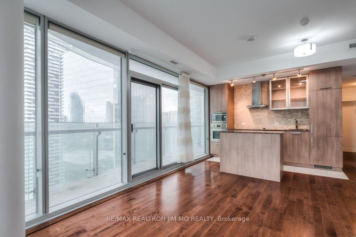 Photo 8 of Unit 2610, 12 York Street, Toronto, Waterfront Communities — HOMEH