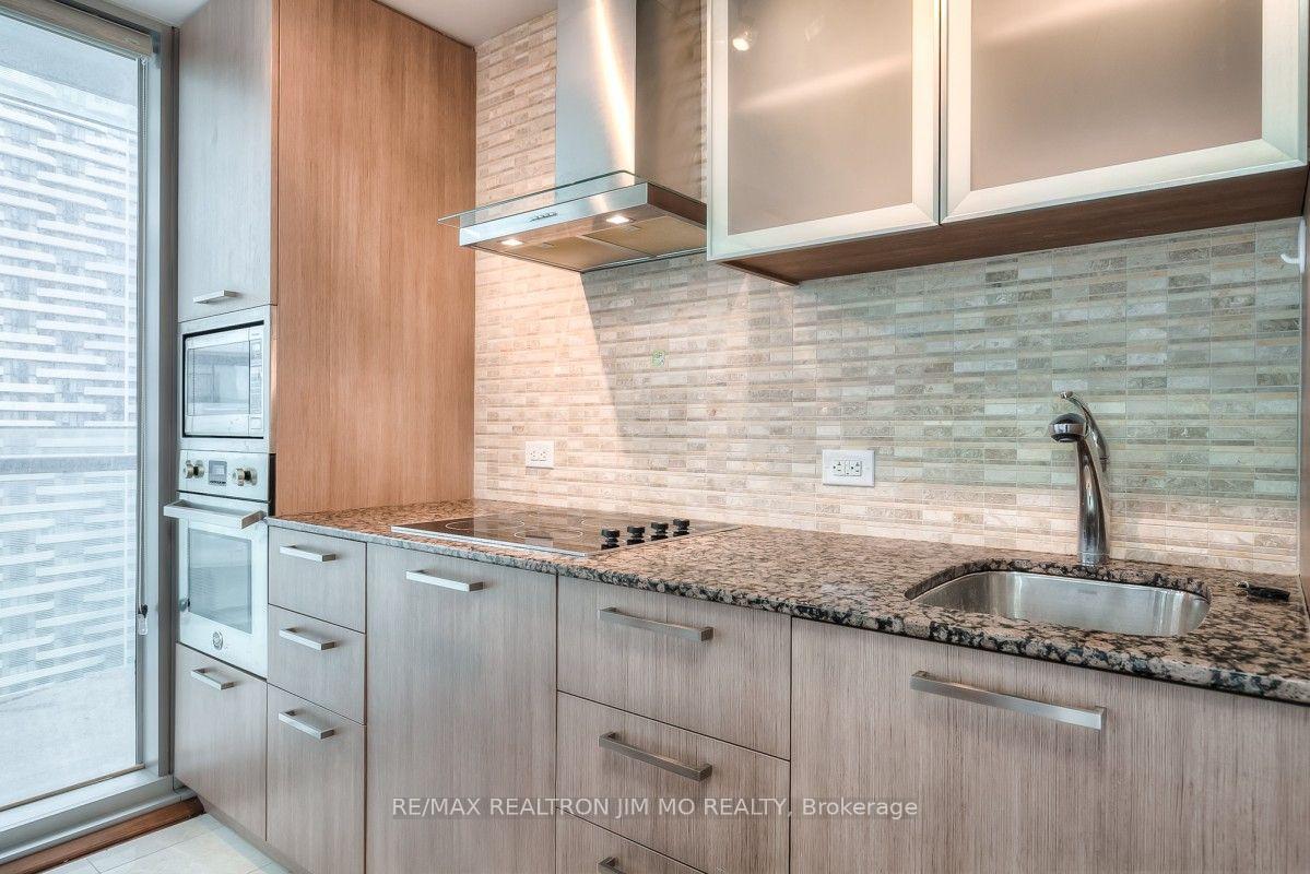 Photo 14 of Unit 2610, 12 York Street, Toronto, Waterfront Communities — HOMEH