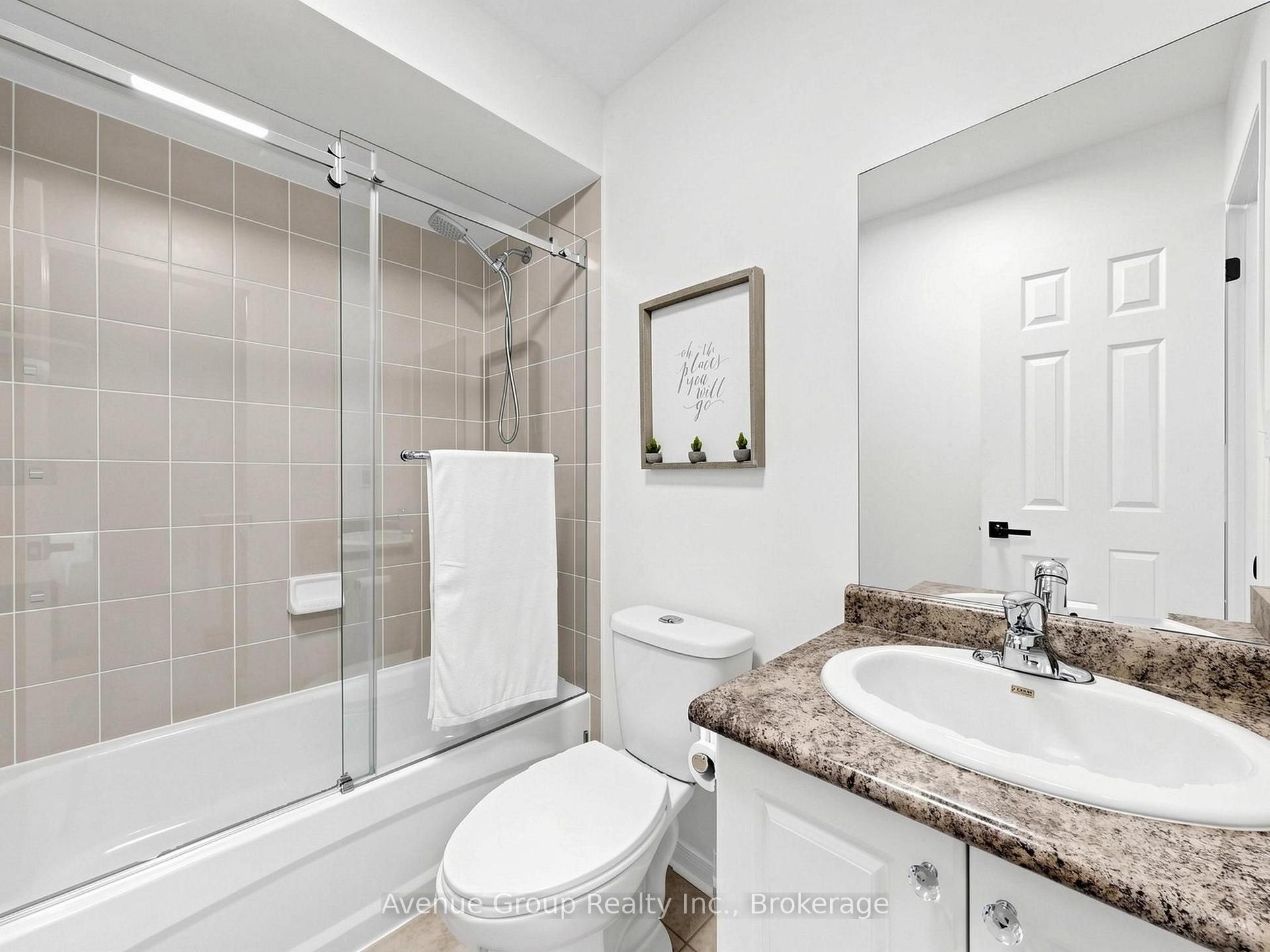 Photo 28 of 9 Adam Oates Heights, North York, Downsview-Roding-CFB — HOMEH