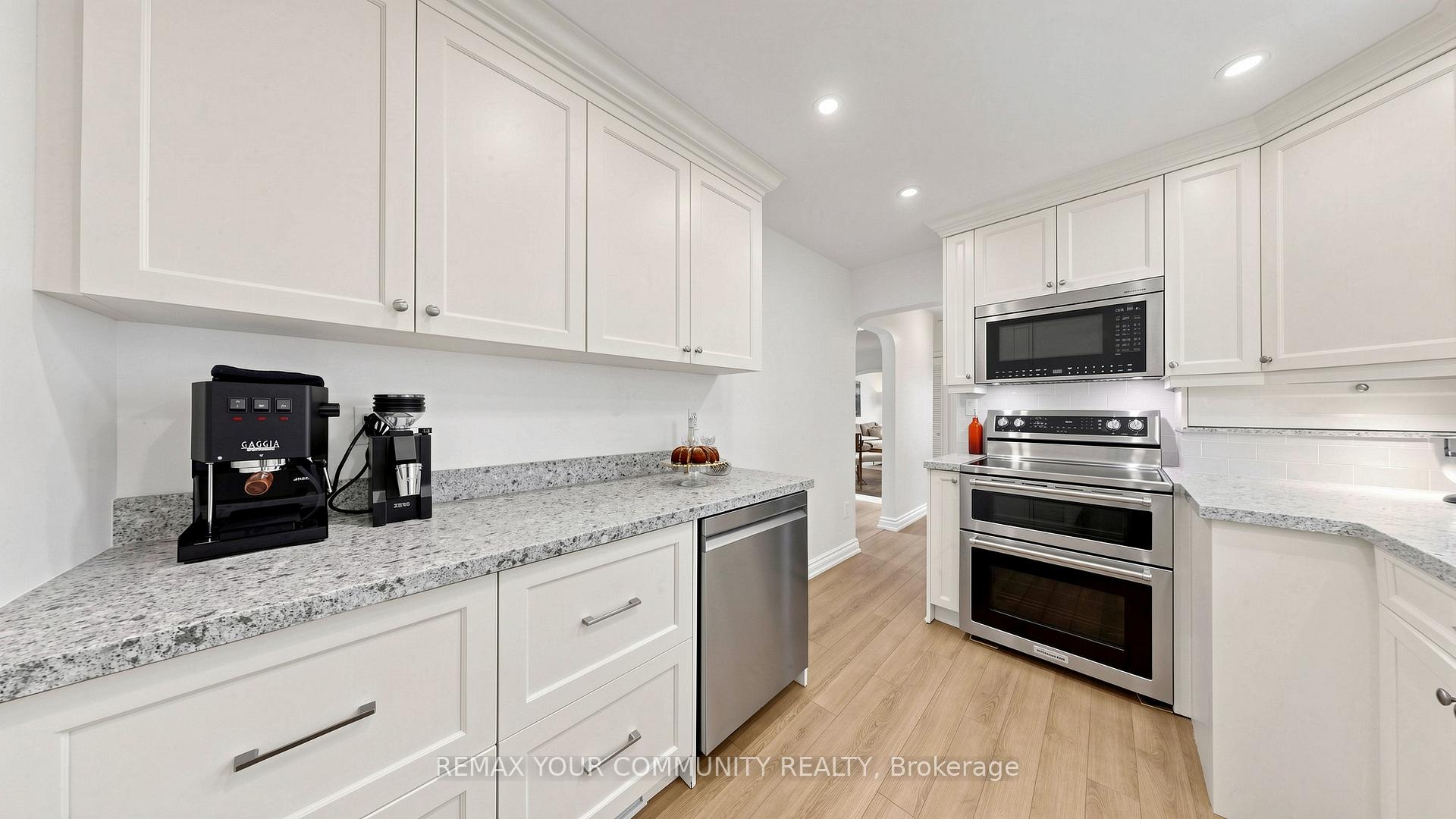 Photo 12 of 6 Athlone Road, Toronto, East York — HOMEH