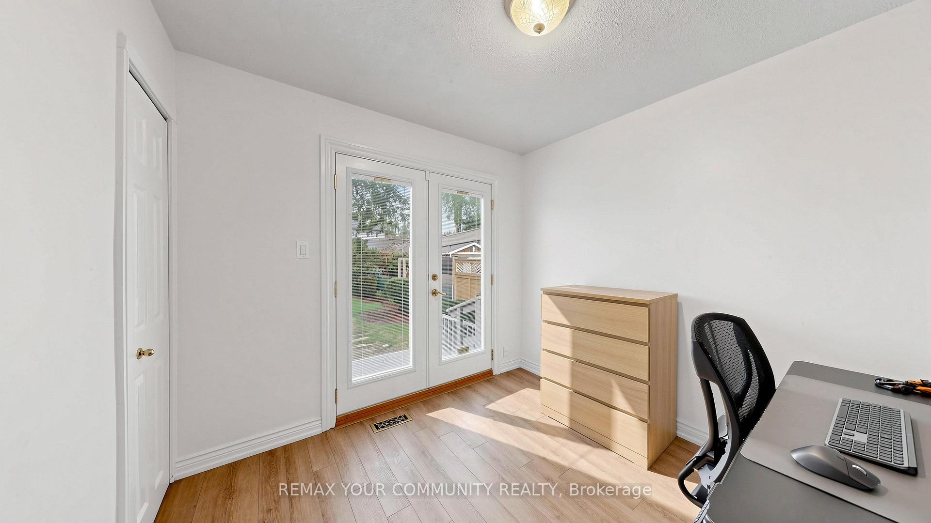 Photo 17 of 6 Athlone Road, Toronto, East York — HOMEH