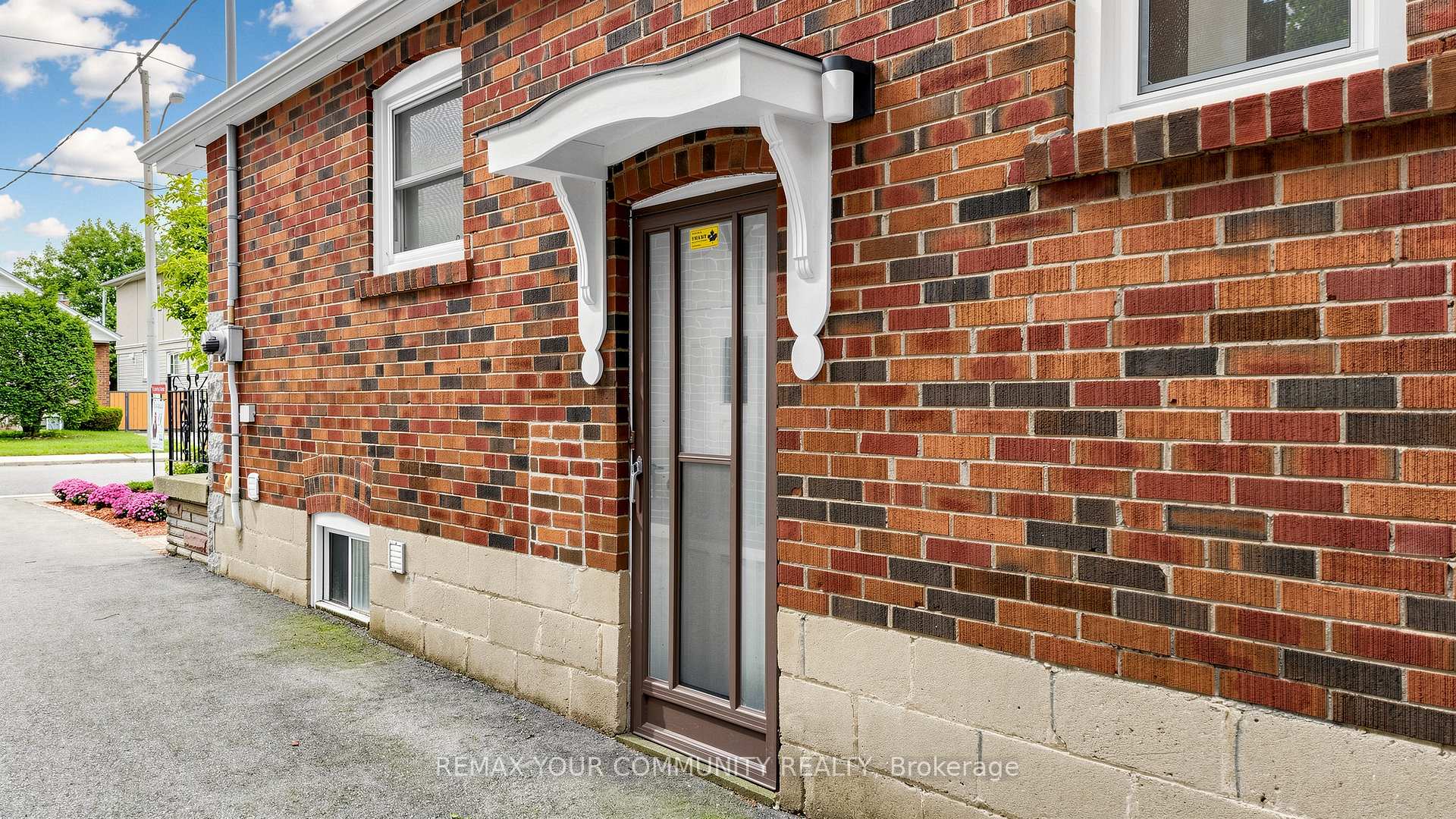 Photo 29 of 6 Athlone Road, Toronto, East York — HOMEH
