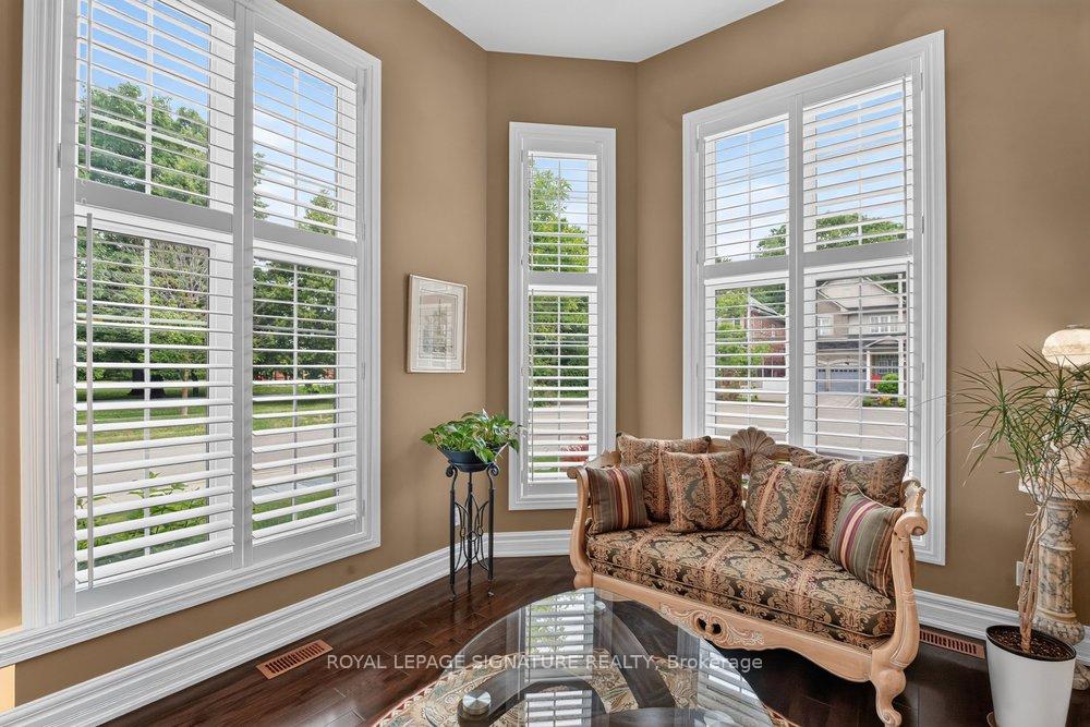 Photo 7 of 5 Broderick Place, Scarborough, Clairlea-Birchmount — HOMEH
