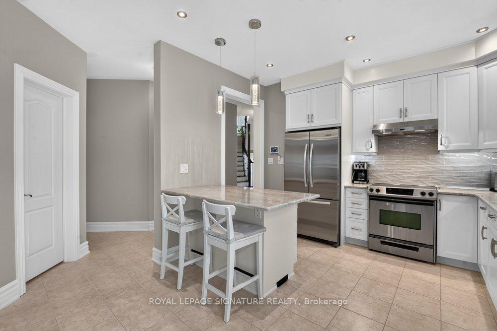 Photo 13 of 5 Broderick Place, Scarborough, Clairlea-Birchmount — HOMEH