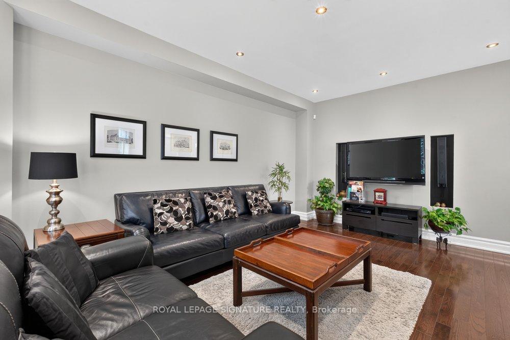 Photo 24 of 5 Broderick Place, Scarborough, Clairlea-Birchmount — HOMEH