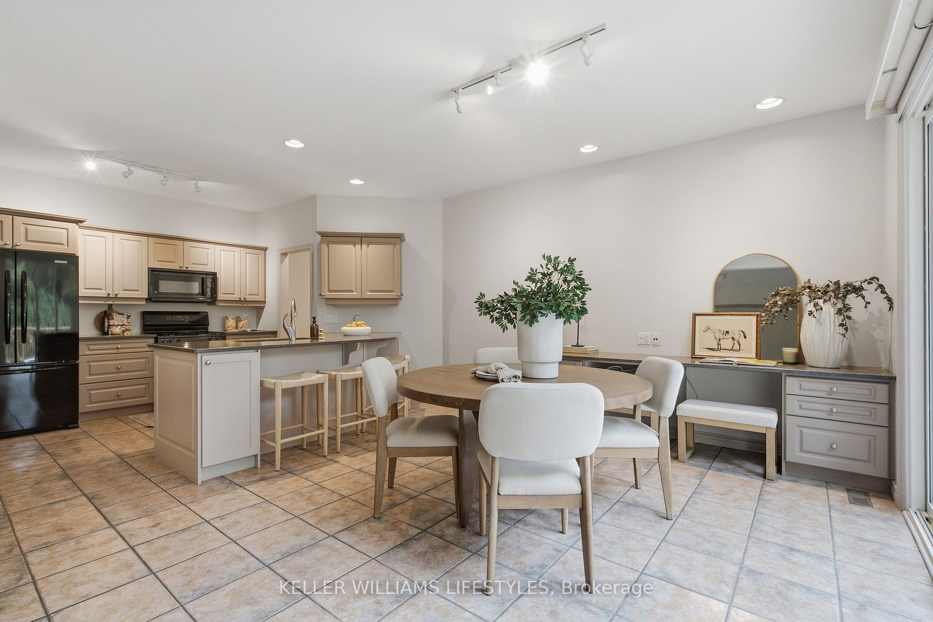 Photo 17 of Unit 61, 1040 Riverside Drive, London, North Q — HOMEH