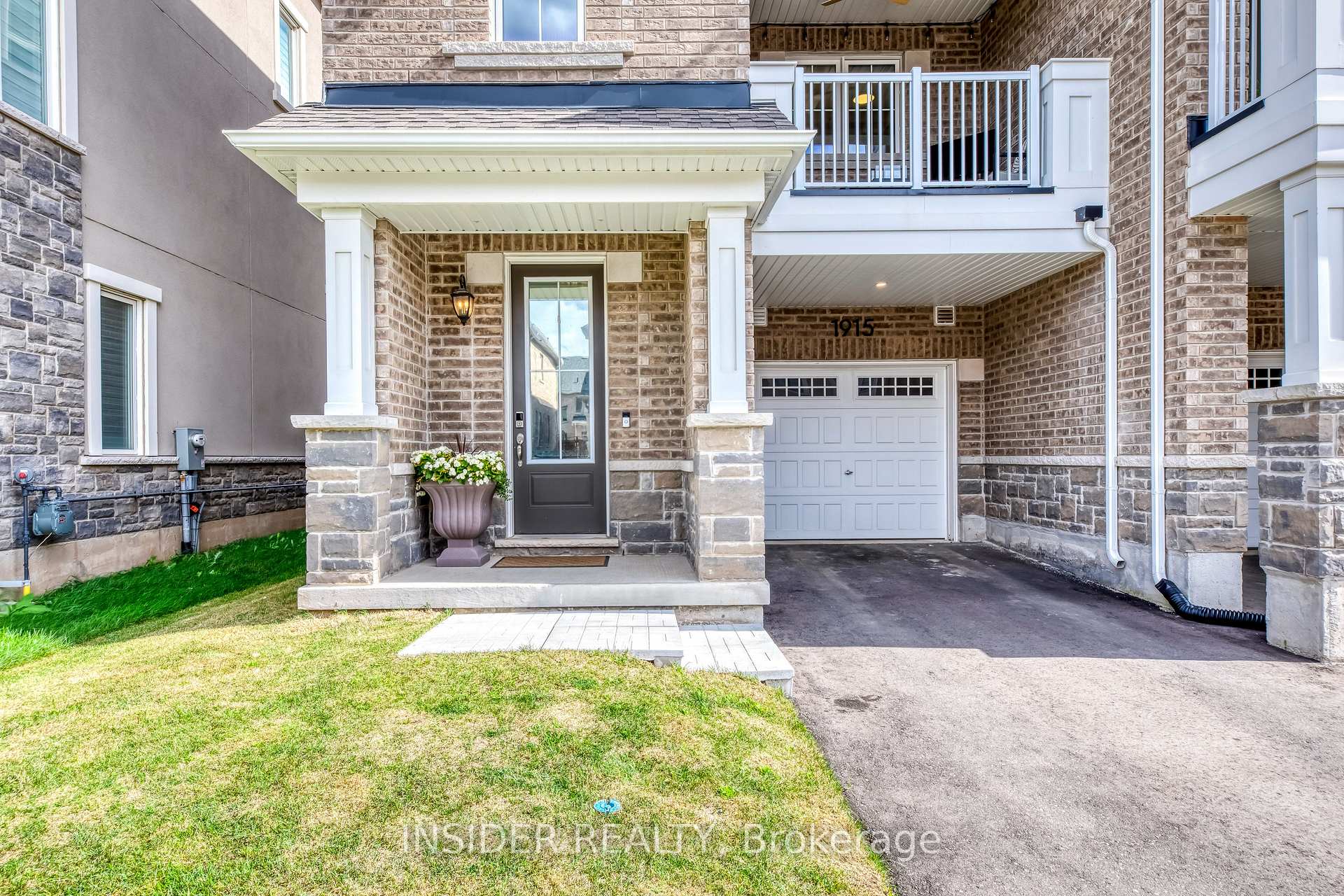 Photo 2 of 1915 Thames Circle, Milton, Bowes — HOMEH