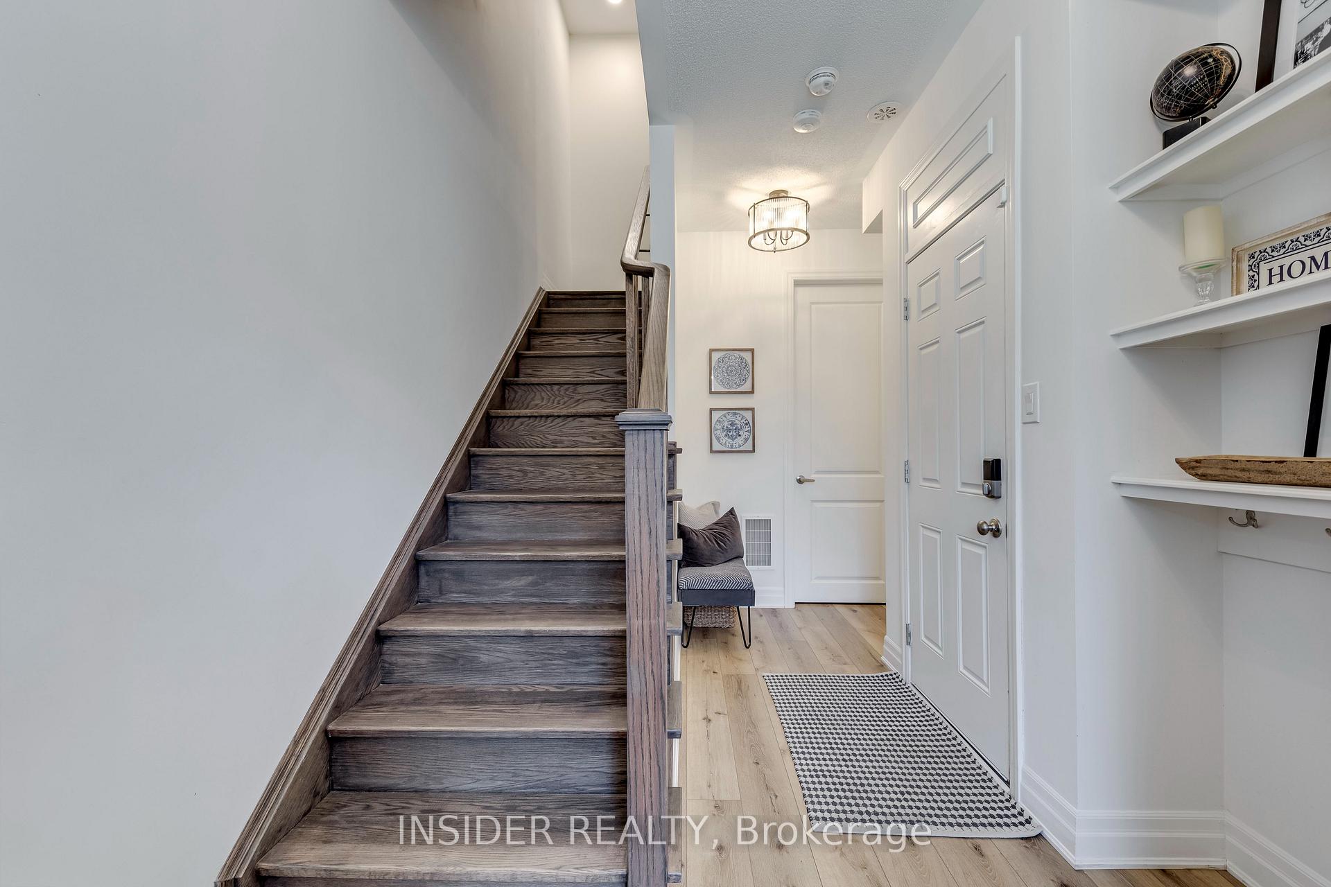 Photo 3 of 1915 Thames Circle, Milton, Bowes — HOMEH