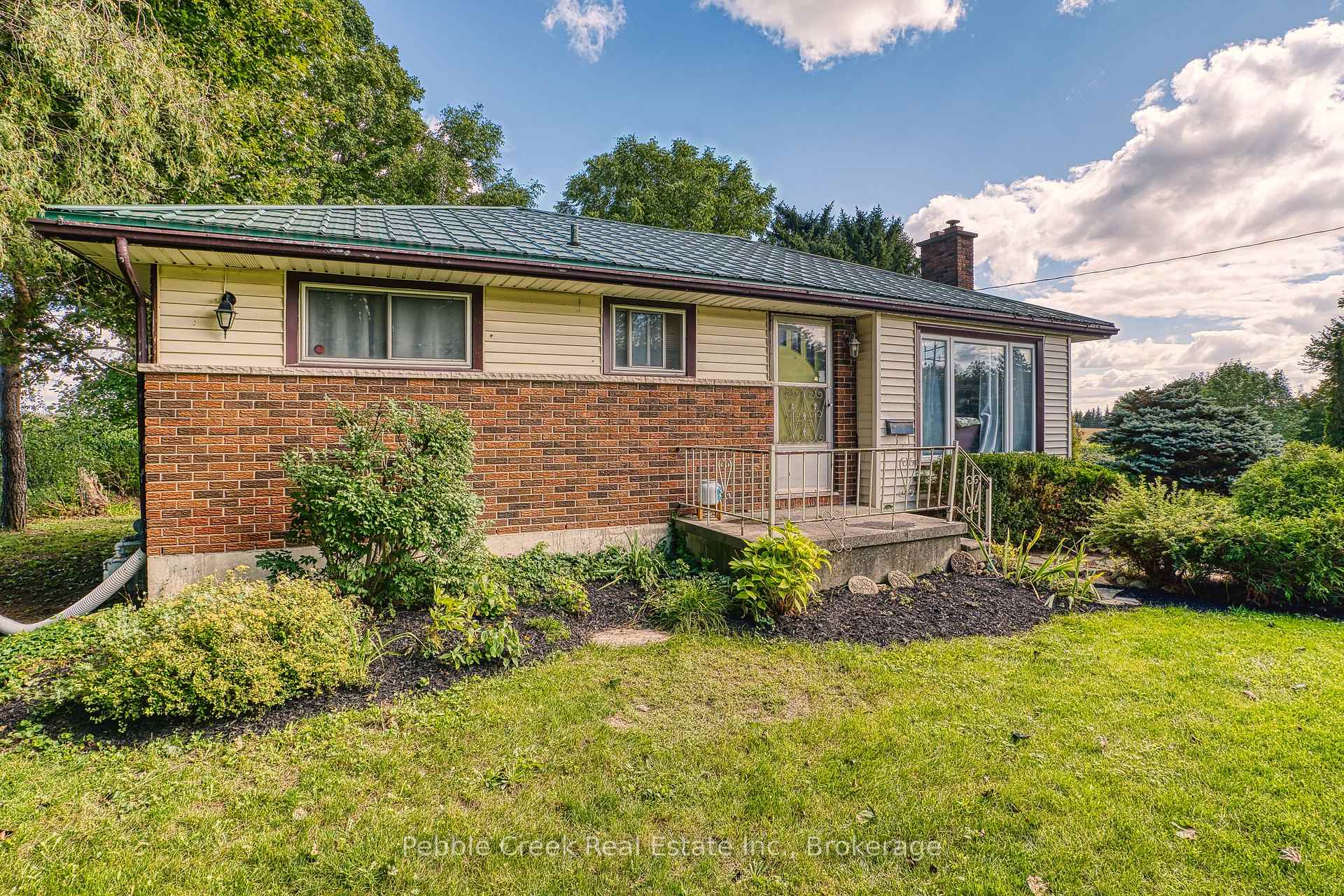 Photo 2 of 80256 North Line, Huron East, Seaforth — HOMEH