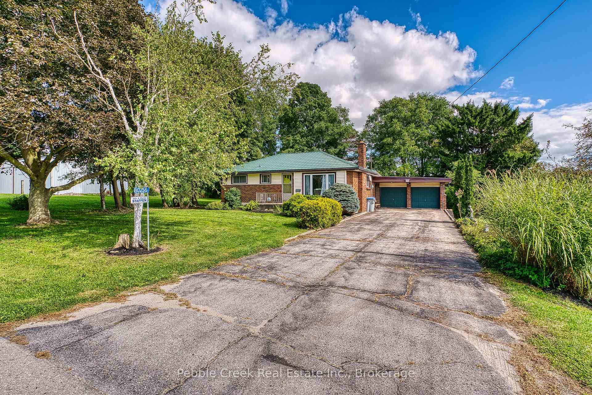 Photo 4 of 80256 North Line, Huron East, Seaforth — HOMEH