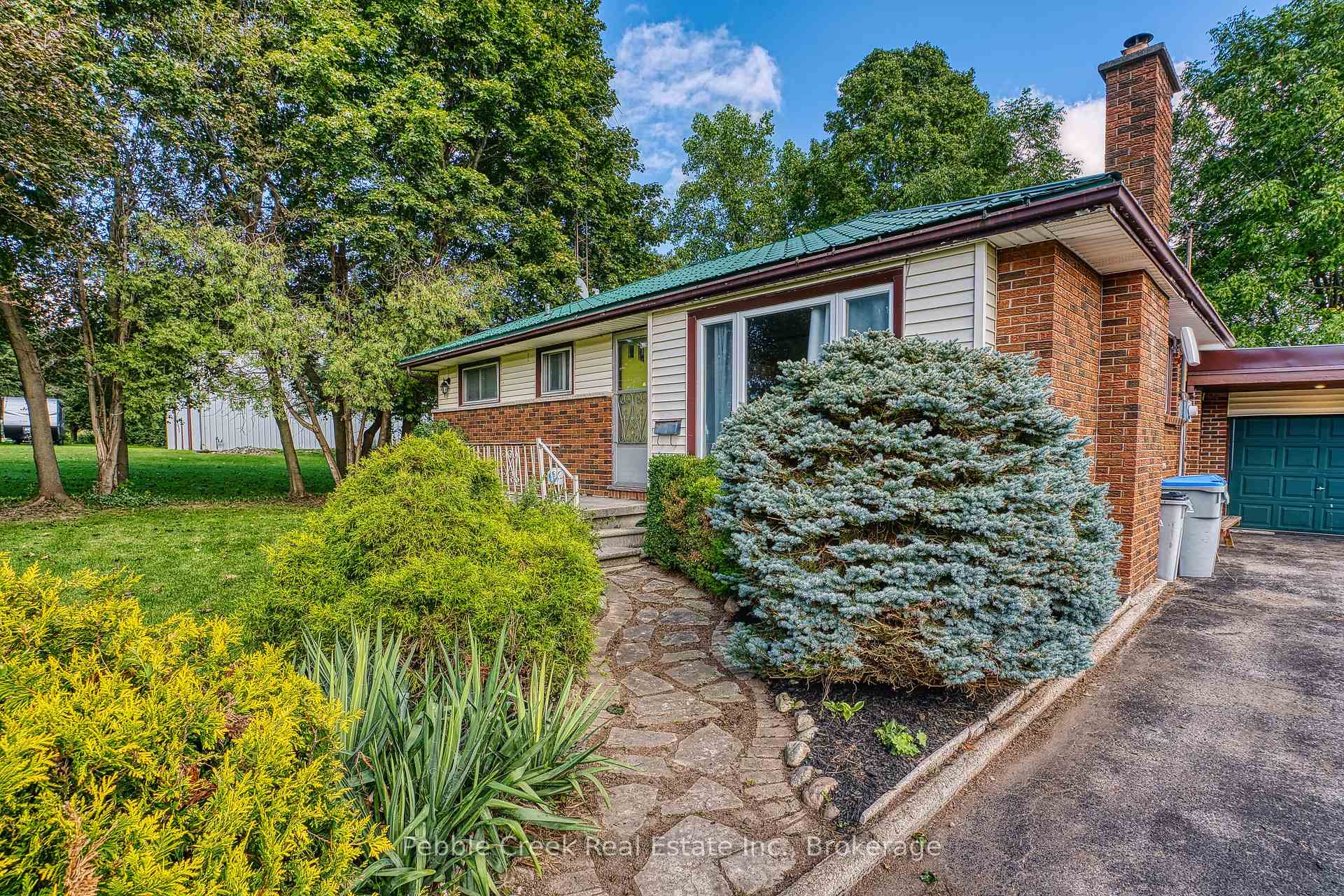 Photo 6 of 80256 North Line, Huron East, Seaforth — HOMEH