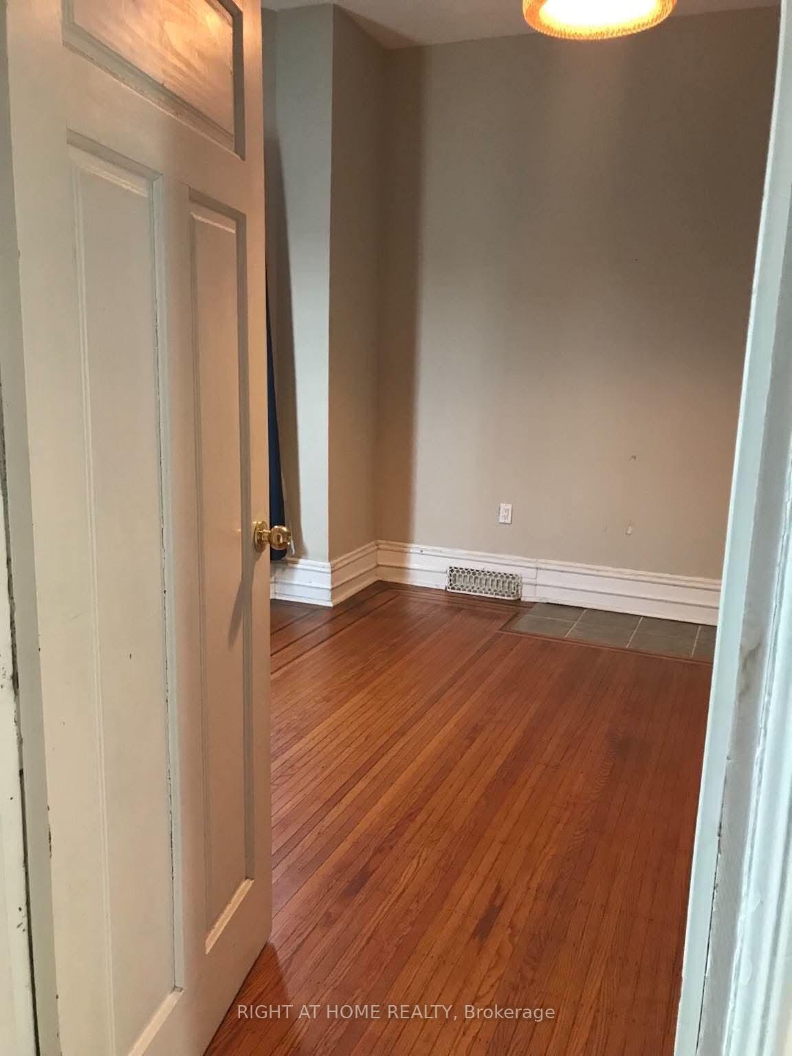 Photo 15 of 57 Locke Street S, Hamilton, Strathcona — HOMEH