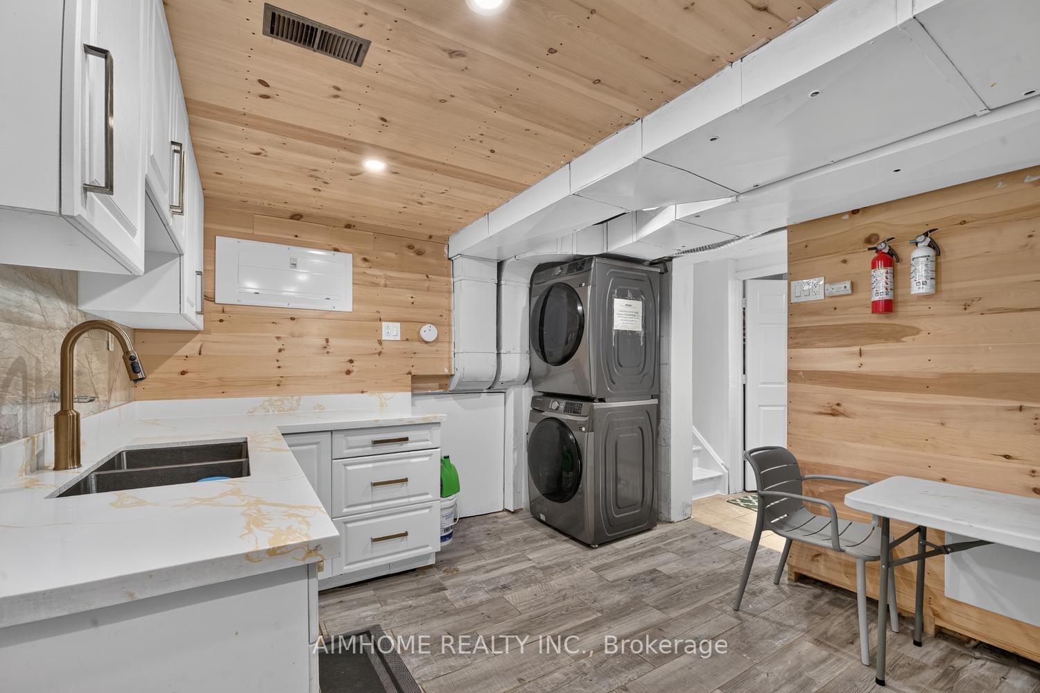 Photo 15 of 166 Guildwood Parkway, Scarborough, Guildwood — HOMEH