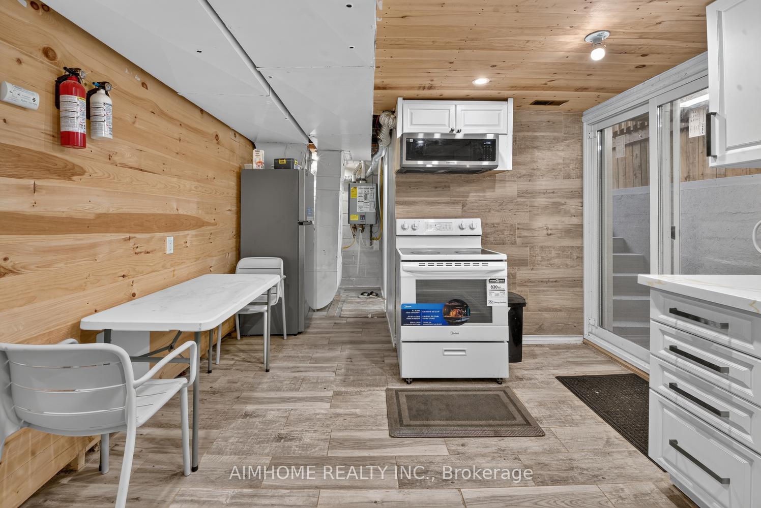 Photo 19 of 166 Guildwood Parkway, Scarborough, Guildwood — HOMEH