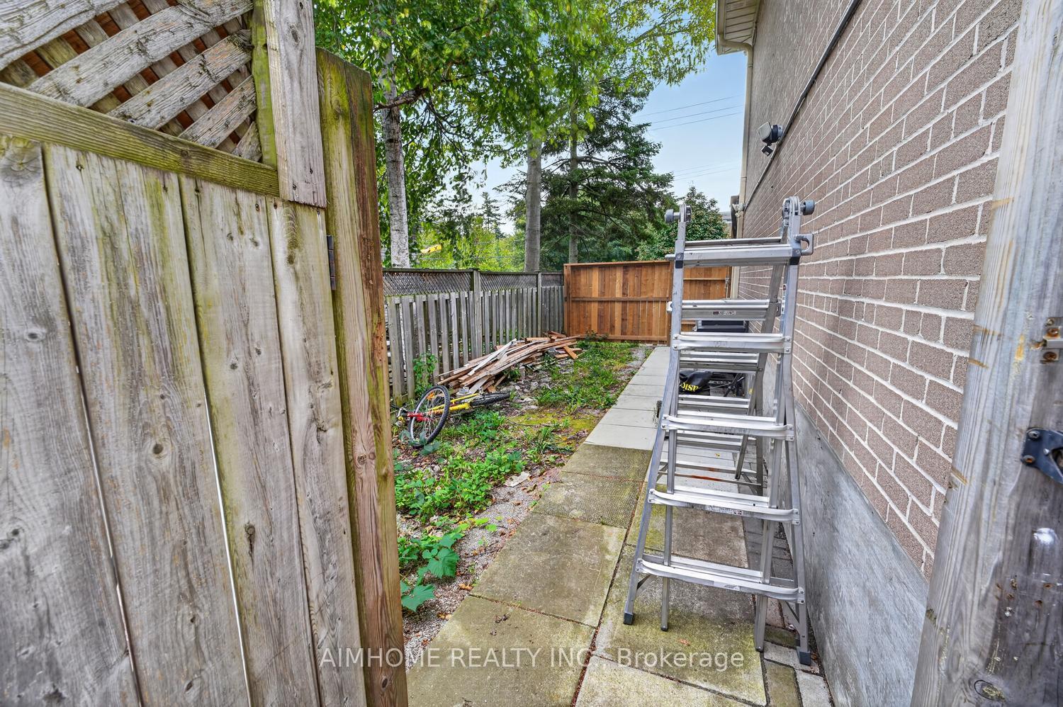 Photo 27 of 166 Guildwood Parkway, Scarborough, Guildwood — HOMEH
