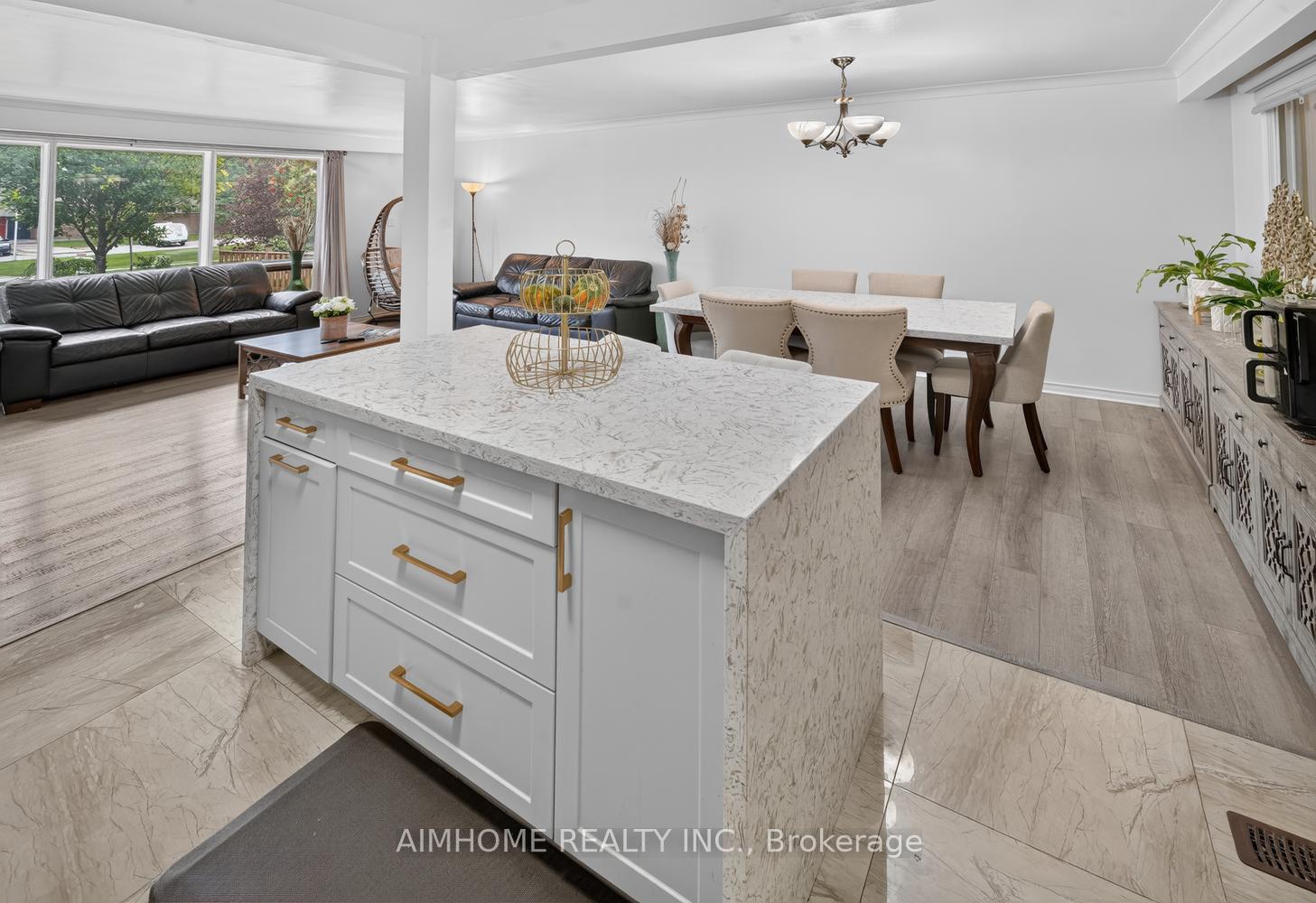 Photo 40 of 166 Guildwood Parkway, Scarborough, Guildwood — HOMEH