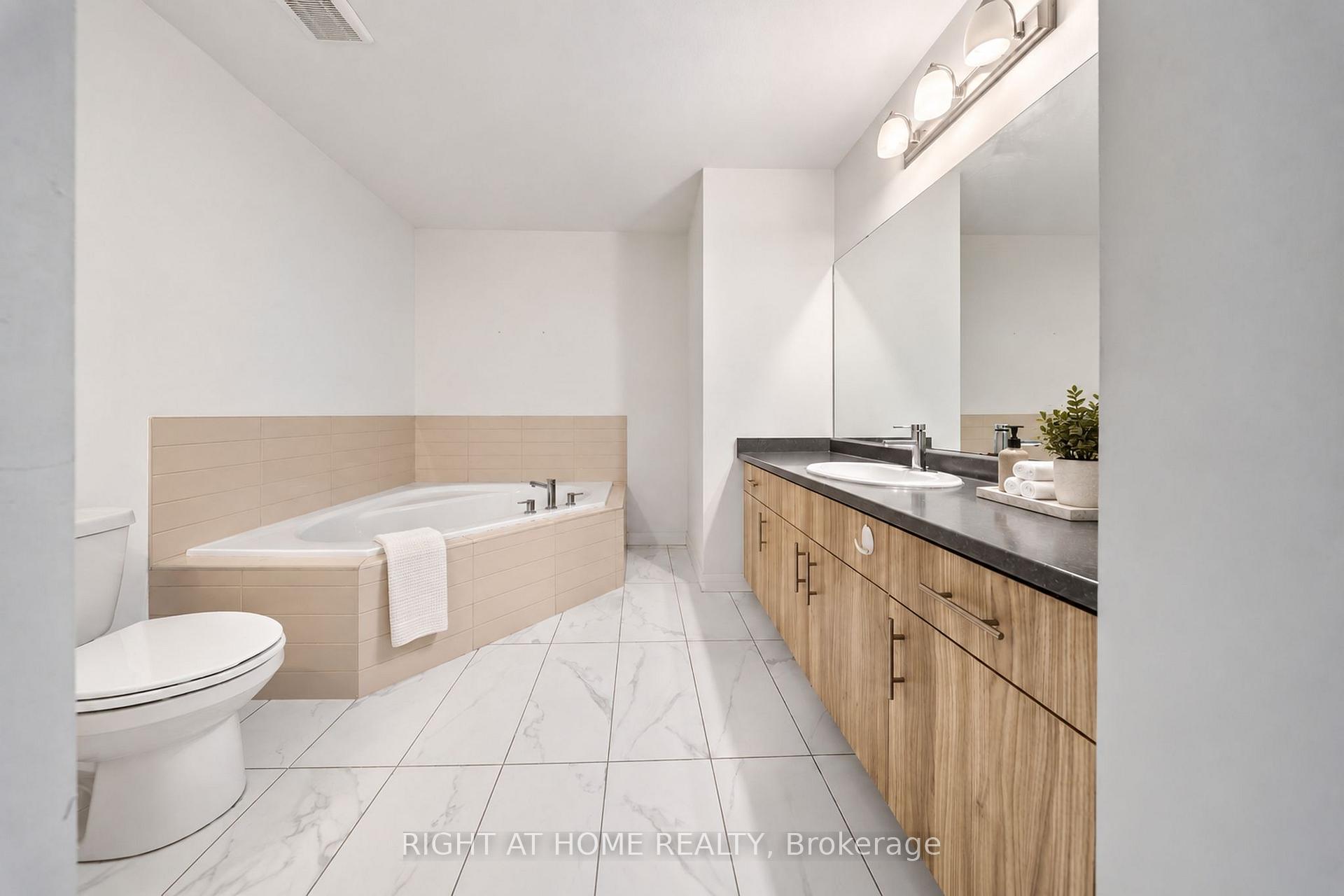 Photo 14 of Unit 177, 30 Times Square Boulevard, Hamilton, Stoney Creek Mountain — HOMEH