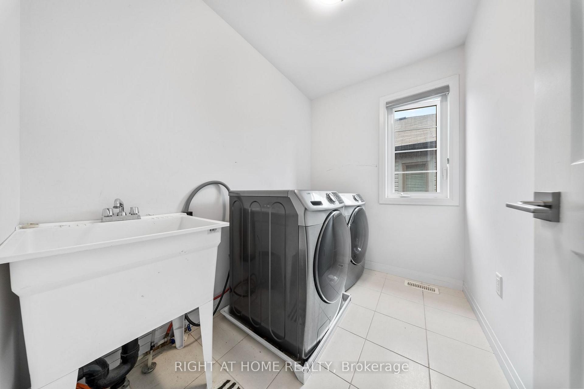 Photo 20 of Unit 177, 30 Times Square Boulevard, Hamilton, Stoney Creek Mountain — HOMEH