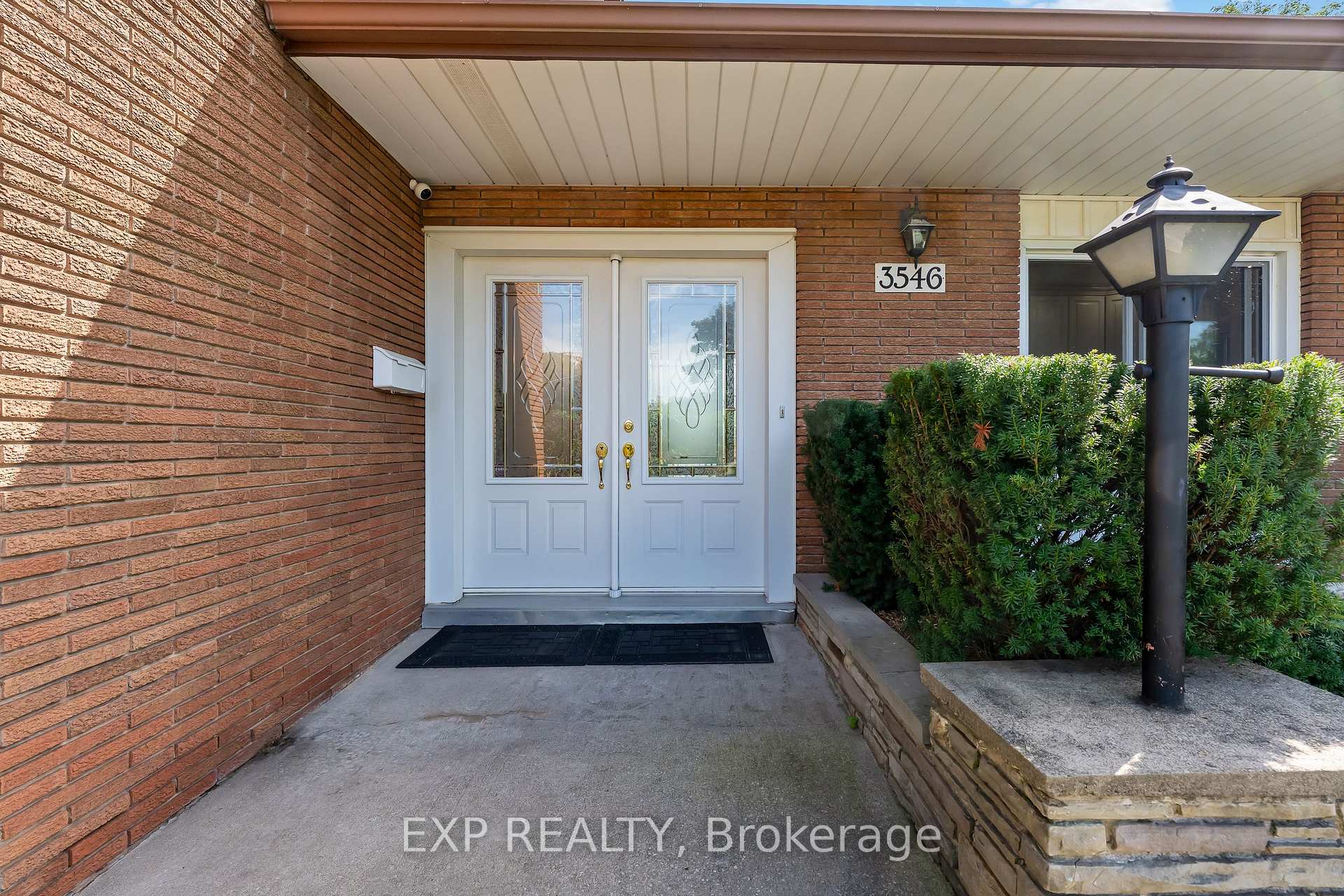 Photo 5 of 3546 Eton Crescent, Niagara Falls, Casey — HOMEH