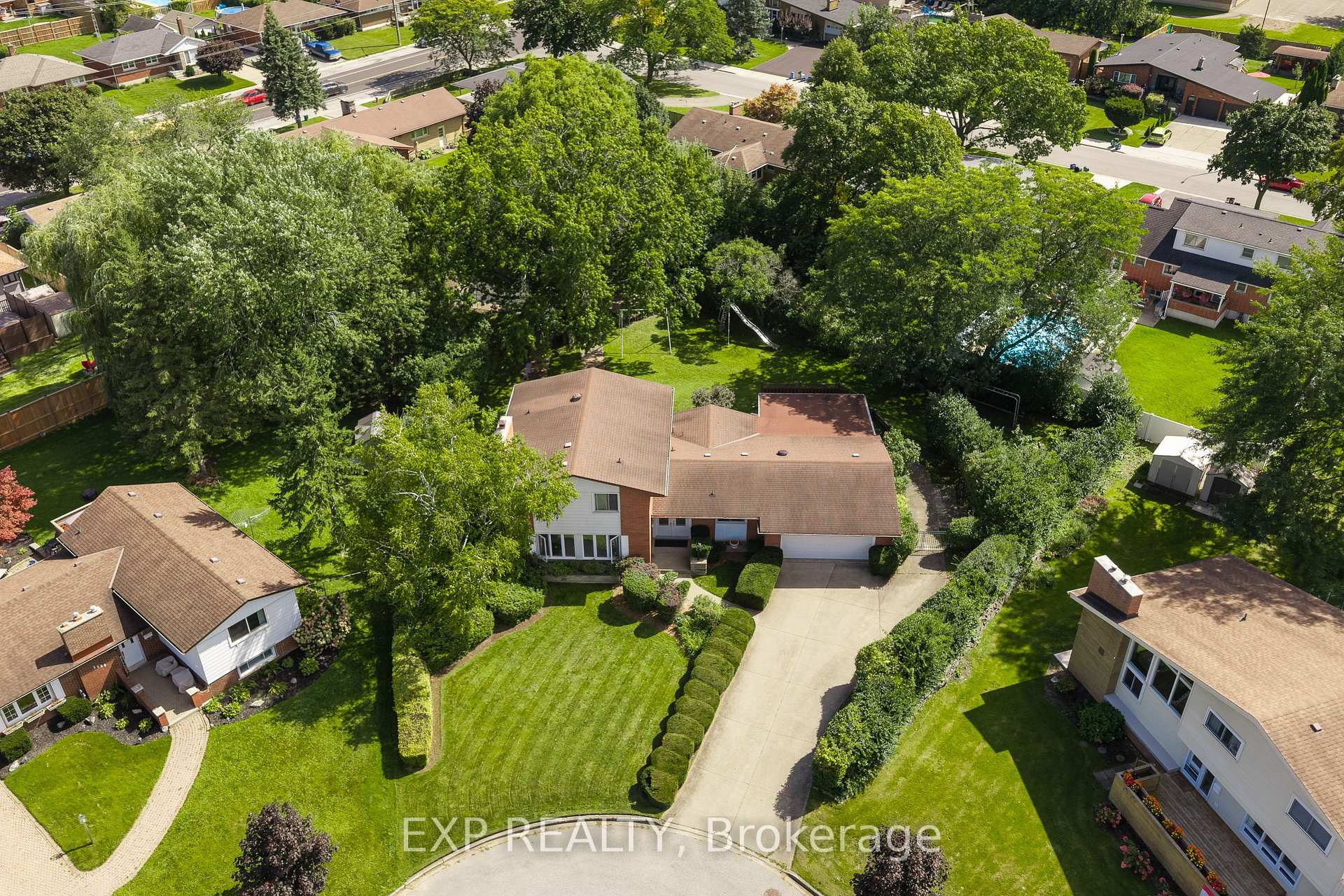 Photo 6 of 3546 Eton Crescent, Niagara Falls, Casey — HOMEH