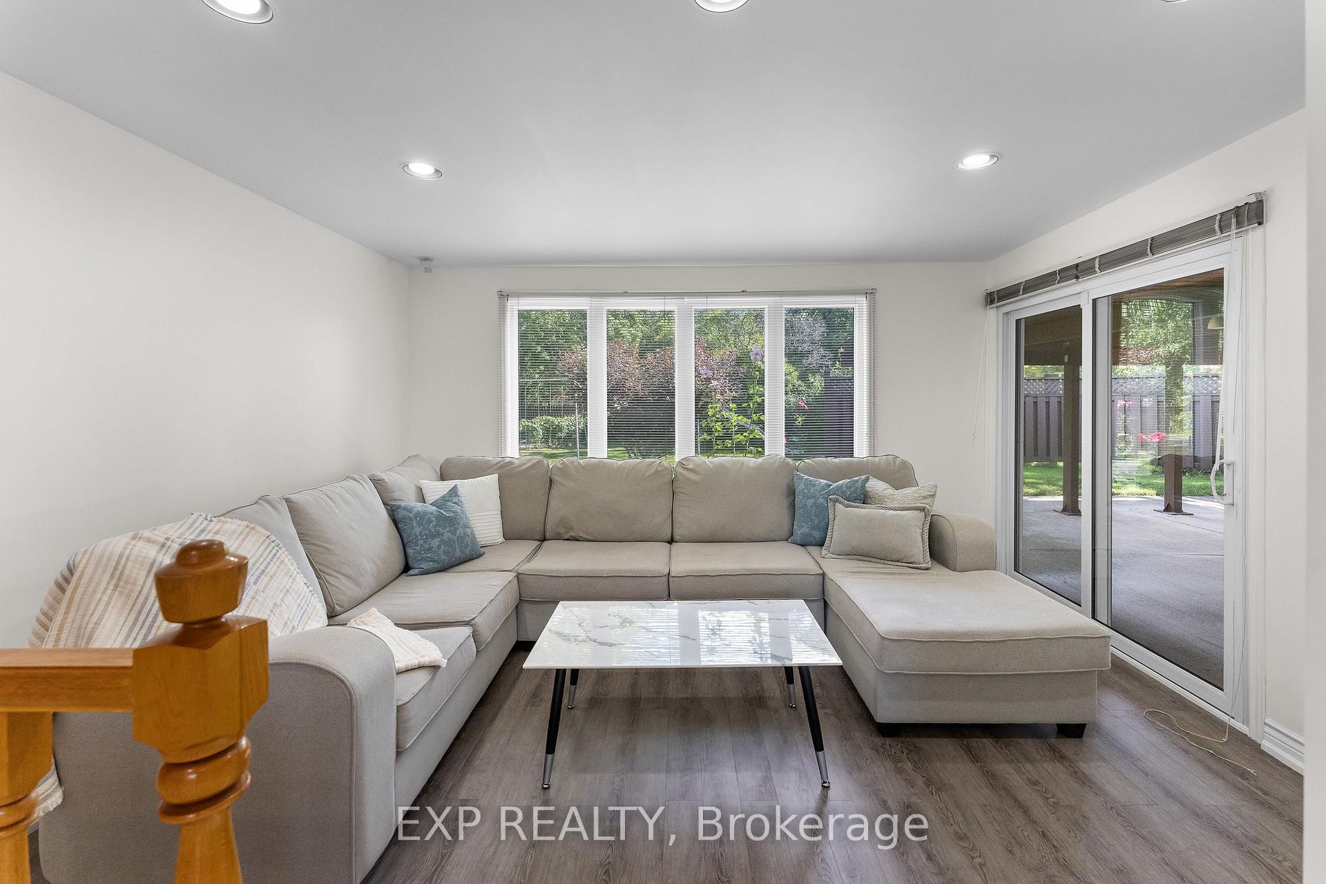 Photo 18 of 3546 Eton Crescent, Niagara Falls, Casey — HOMEH