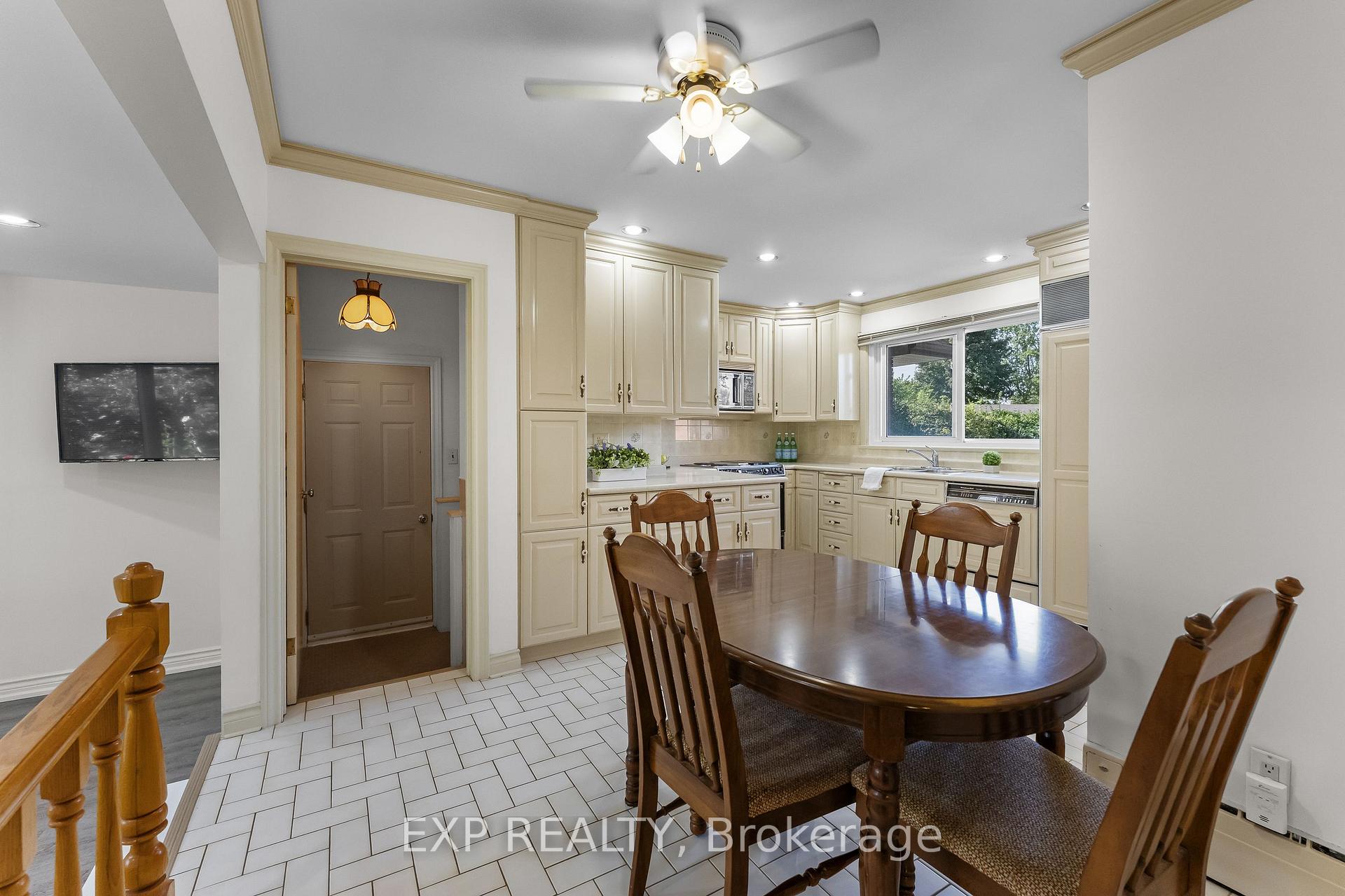Photo 19 of 3546 Eton Crescent, Niagara Falls, Casey — HOMEH