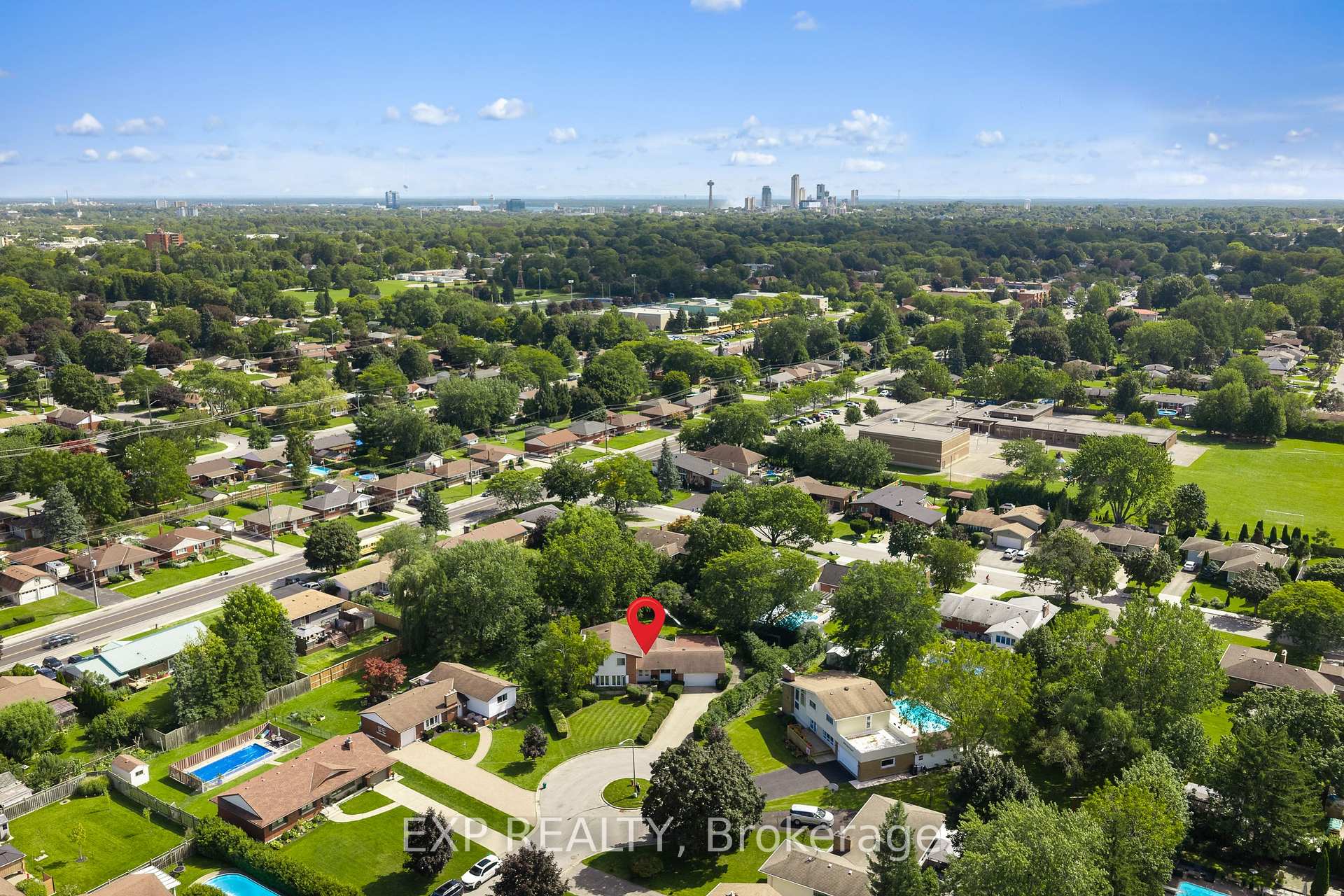 Photo 47 of 3546 Eton Crescent, Niagara Falls, Casey — HOMEH