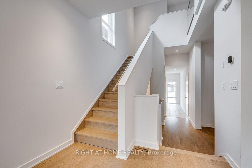 Photo 15 of 1030 Eider Street, Ottawa, Riverside South/Gloucester Glen — HOMEH