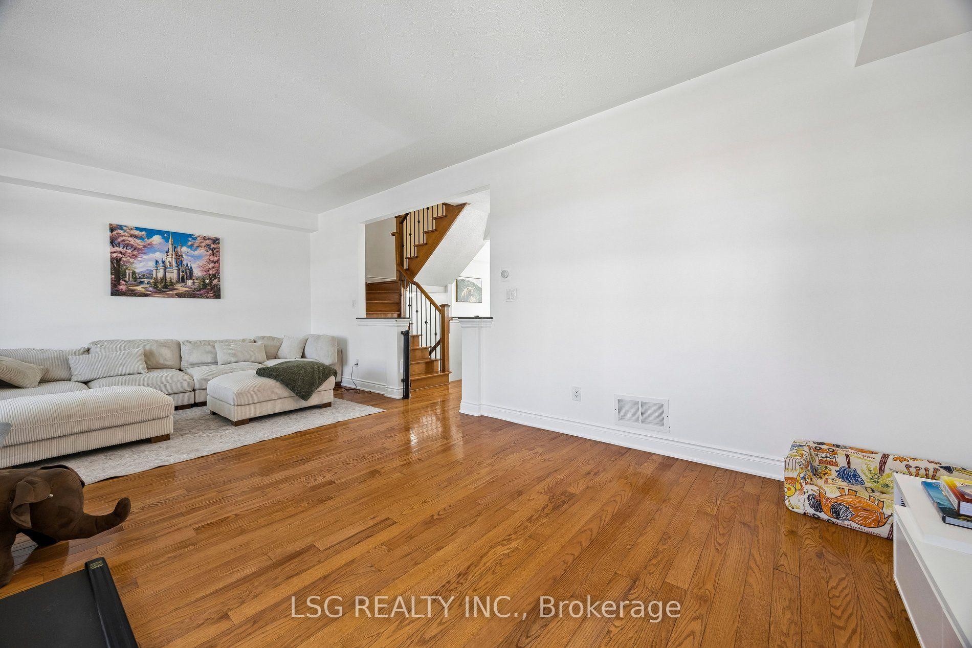Photo 7 of 4777 7 Highway, Vaughan, East Woodbridge — HOMEH