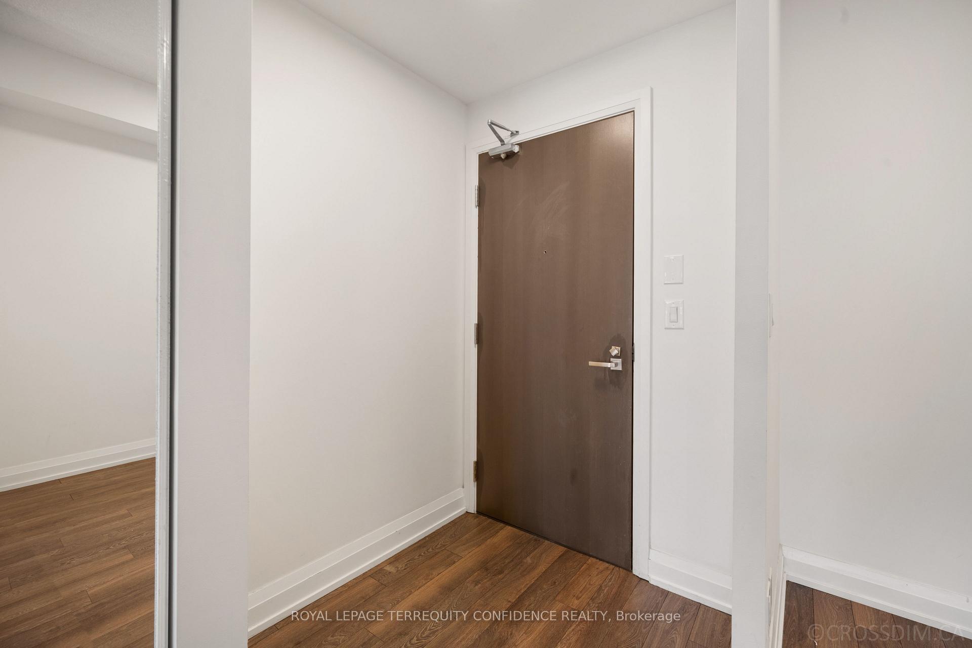 Photo 3 of Unit 727, 7161 Yonge Street, Markham, Grandview — HOMEH
