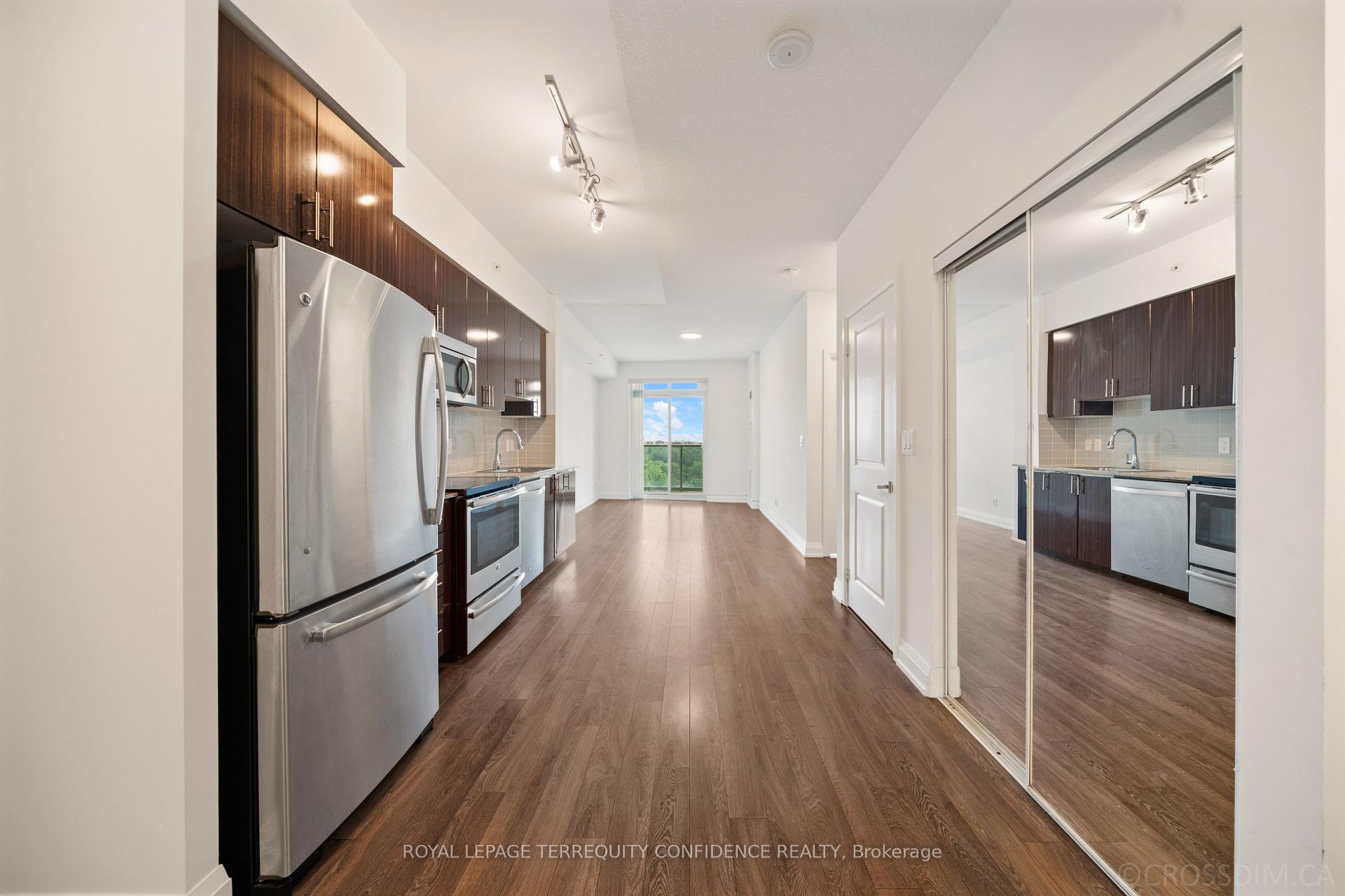 Photo 4 of Unit 727, 7161 Yonge Street, Markham, Grandview — HOMEH