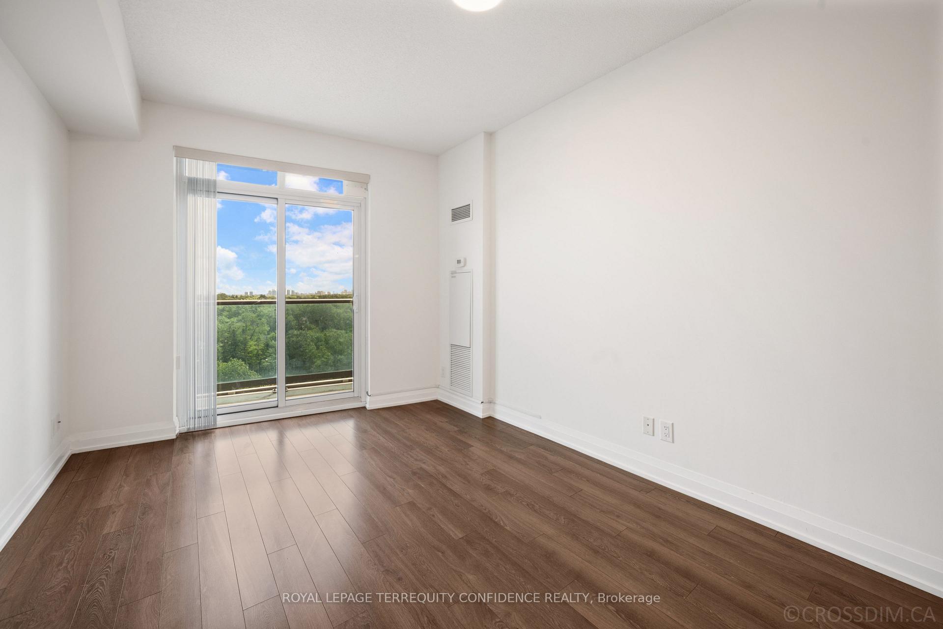 Photo 7 of Unit 727, 7161 Yonge Street, Markham, Grandview — HOMEH
